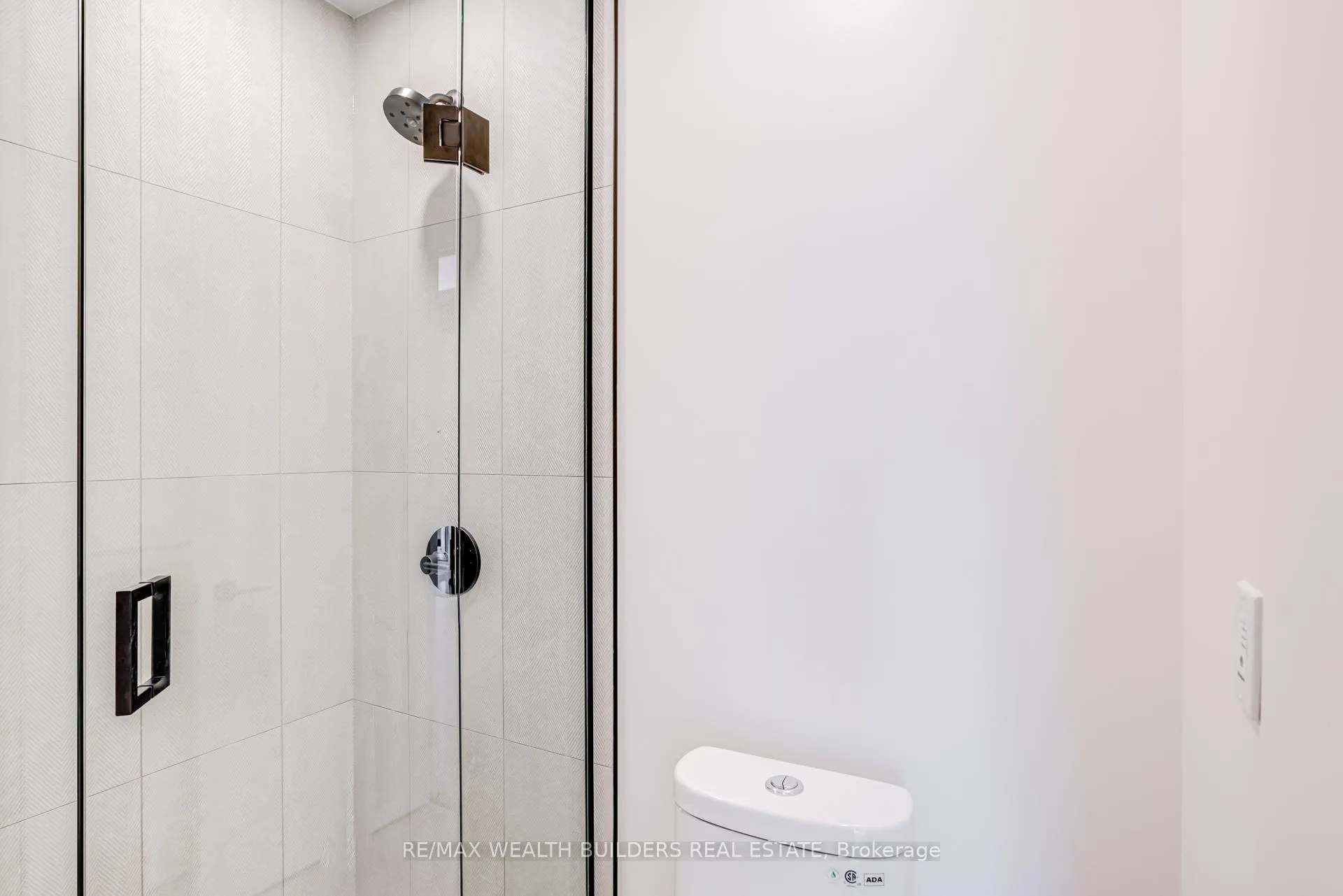 Photo 30 of Unit 201, 1050 Eastern Avenue, Toronto, Greenwood-Coxwell — HOMEH