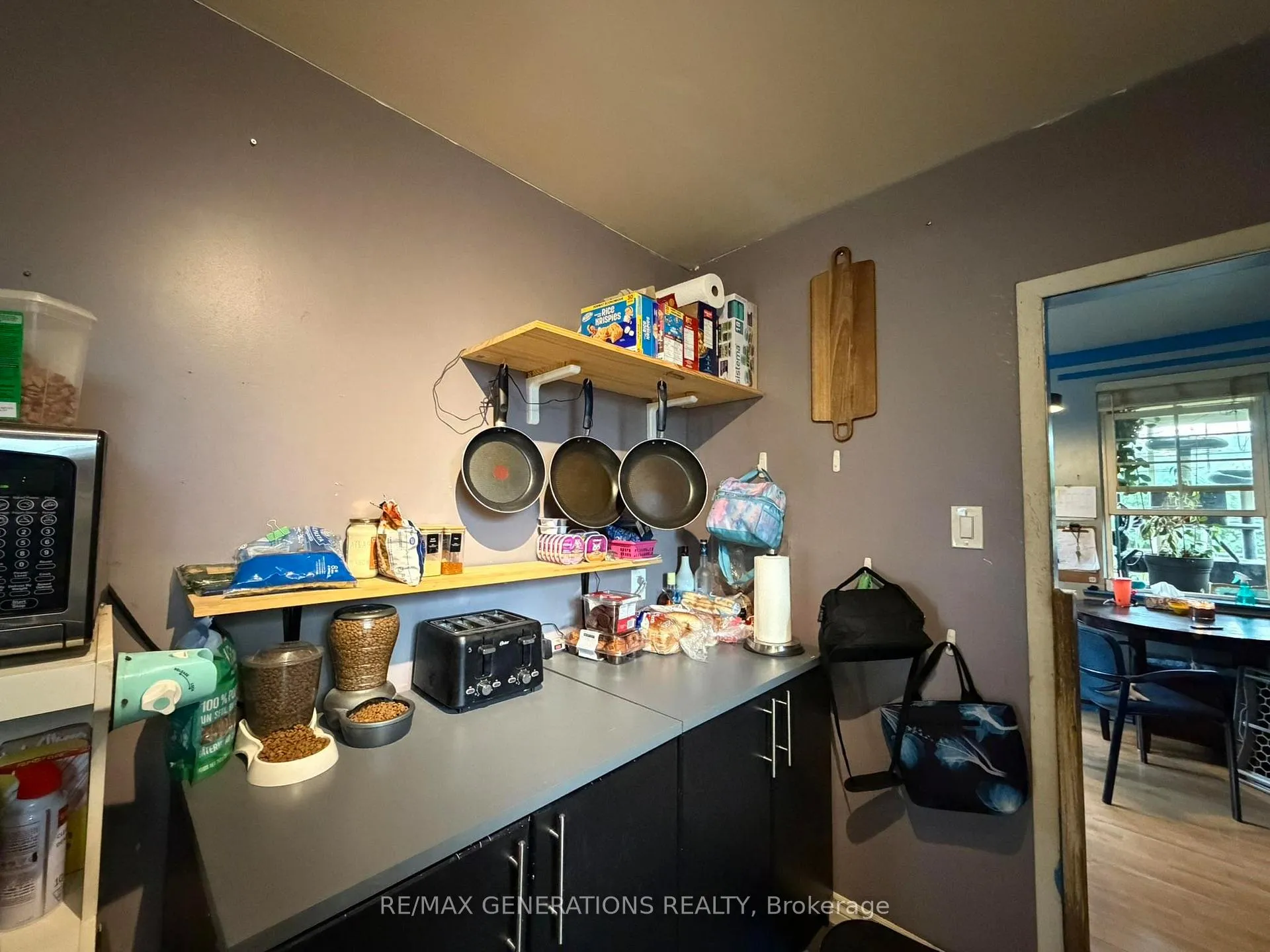 Photo 4 of 444 McKellar Street N, Thunder Bay, McKeller Park — HOMEH