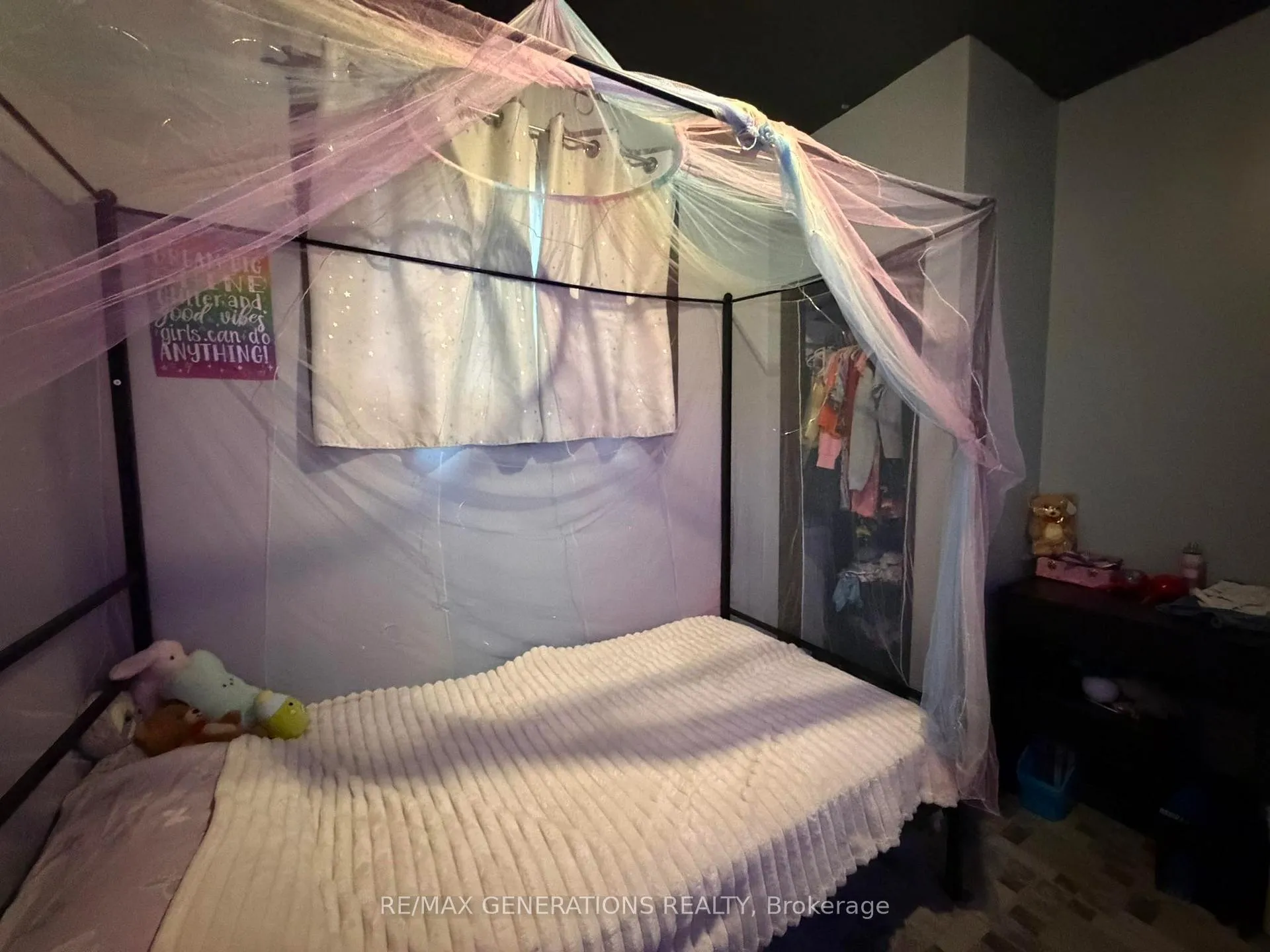 Photo 10 of 444 McKellar Street N, Thunder Bay, McKeller Park — HOMEH