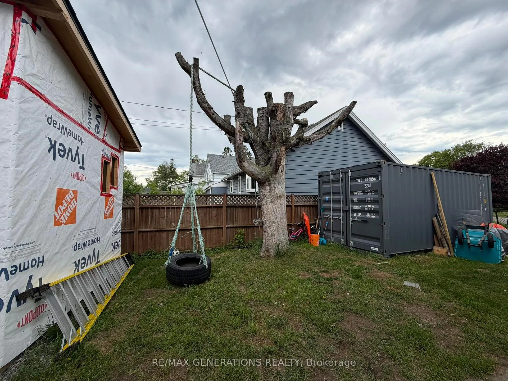 Photo 24 of 444 McKellar Street N, Thunder Bay, McKeller Park — HOMEH