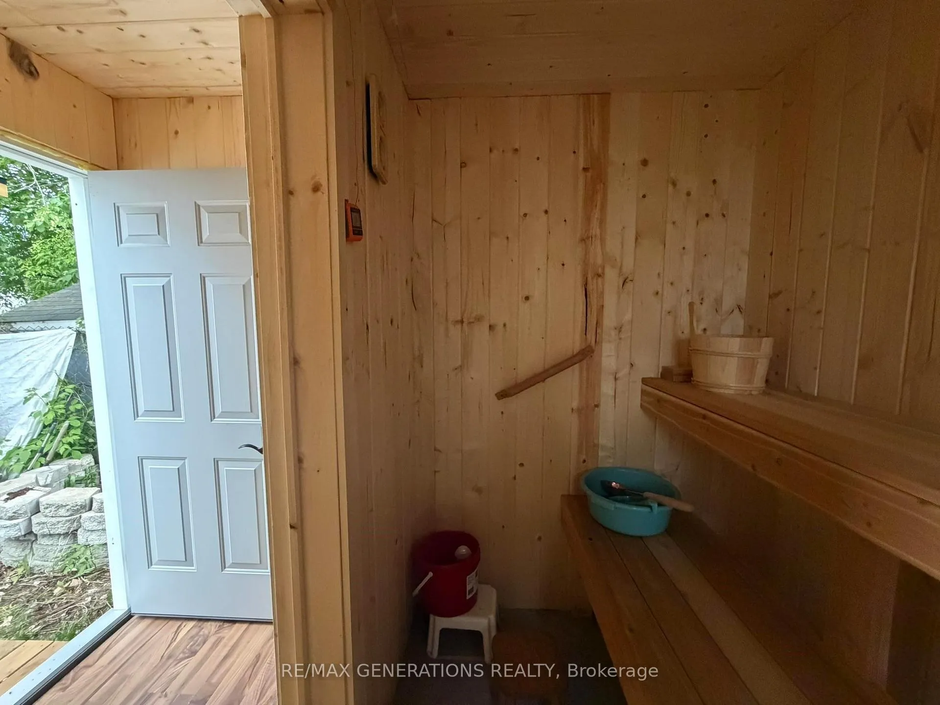 Photo 27 of 444 McKellar Street N, Thunder Bay, McKeller Park — HOMEH