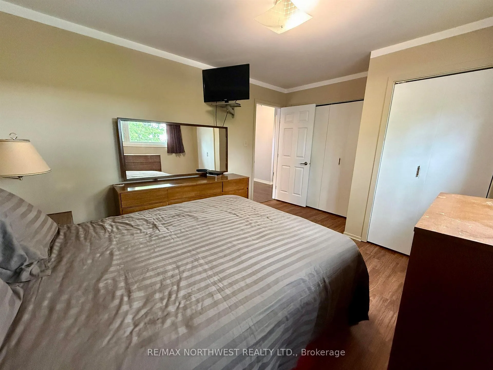Photo 10 of 913 Park Street, Kenora, Central — HOMEH