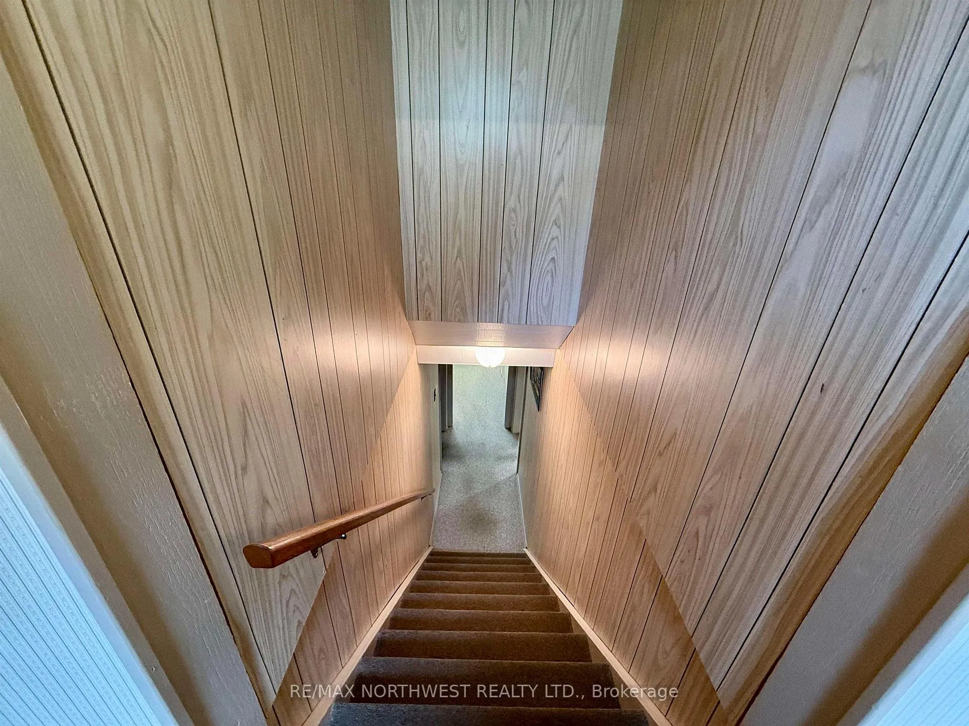 Photo 15 of 913 Park Street, Kenora, Central — HOMEH