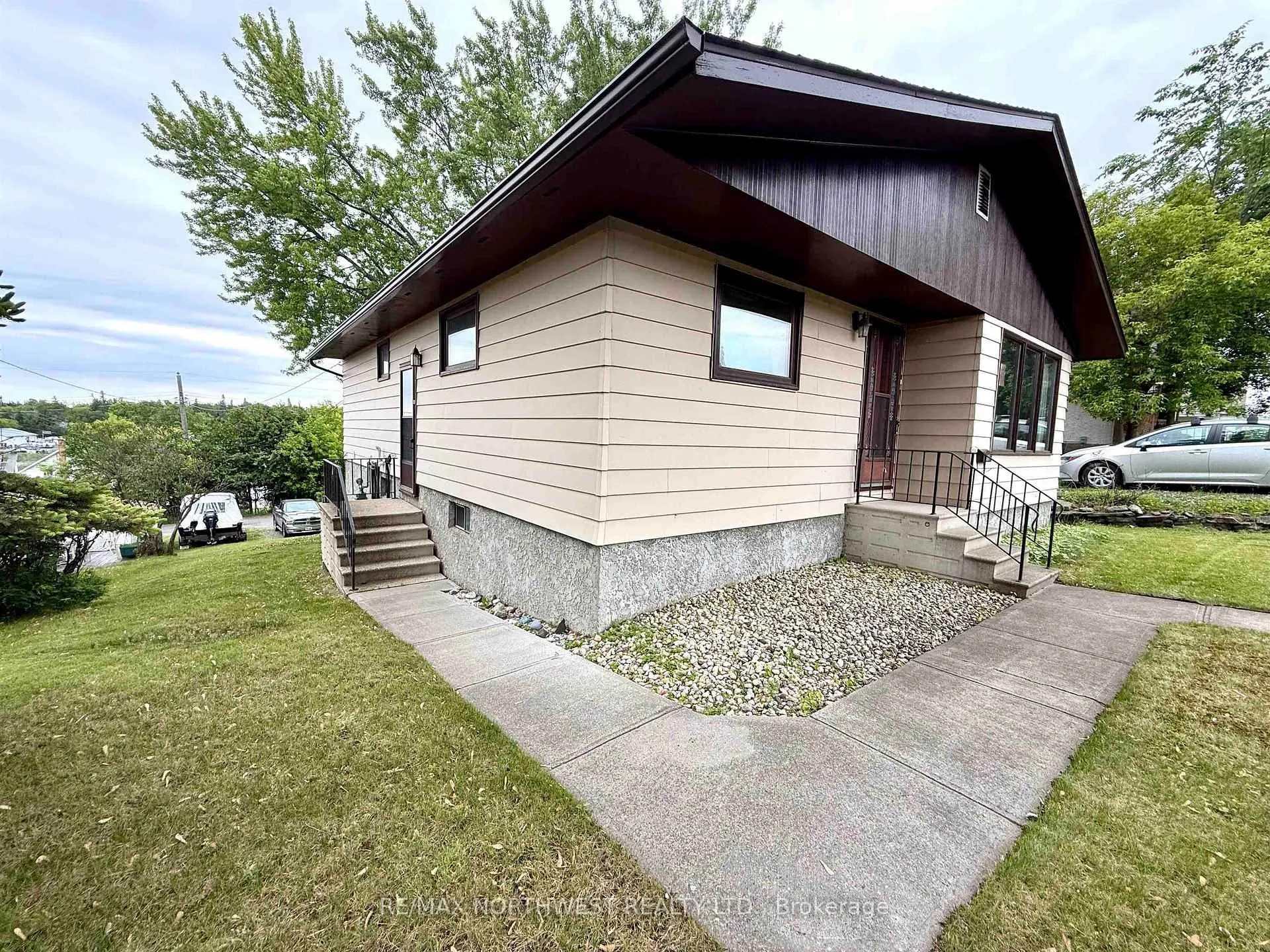 Photo 29 of 913 Park Street, Kenora, Central — HOMEH