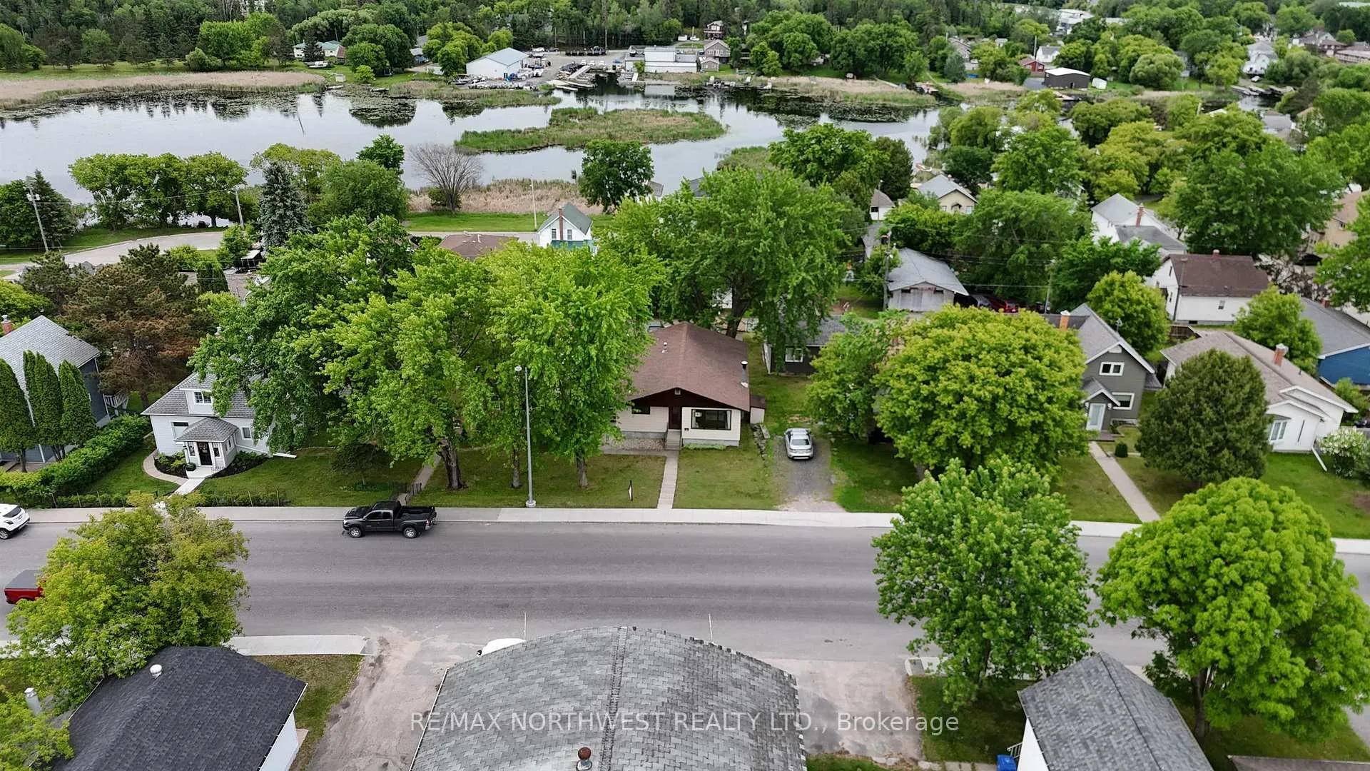 Photo 34 of 913 Park Street, Kenora, Central — HOMEH