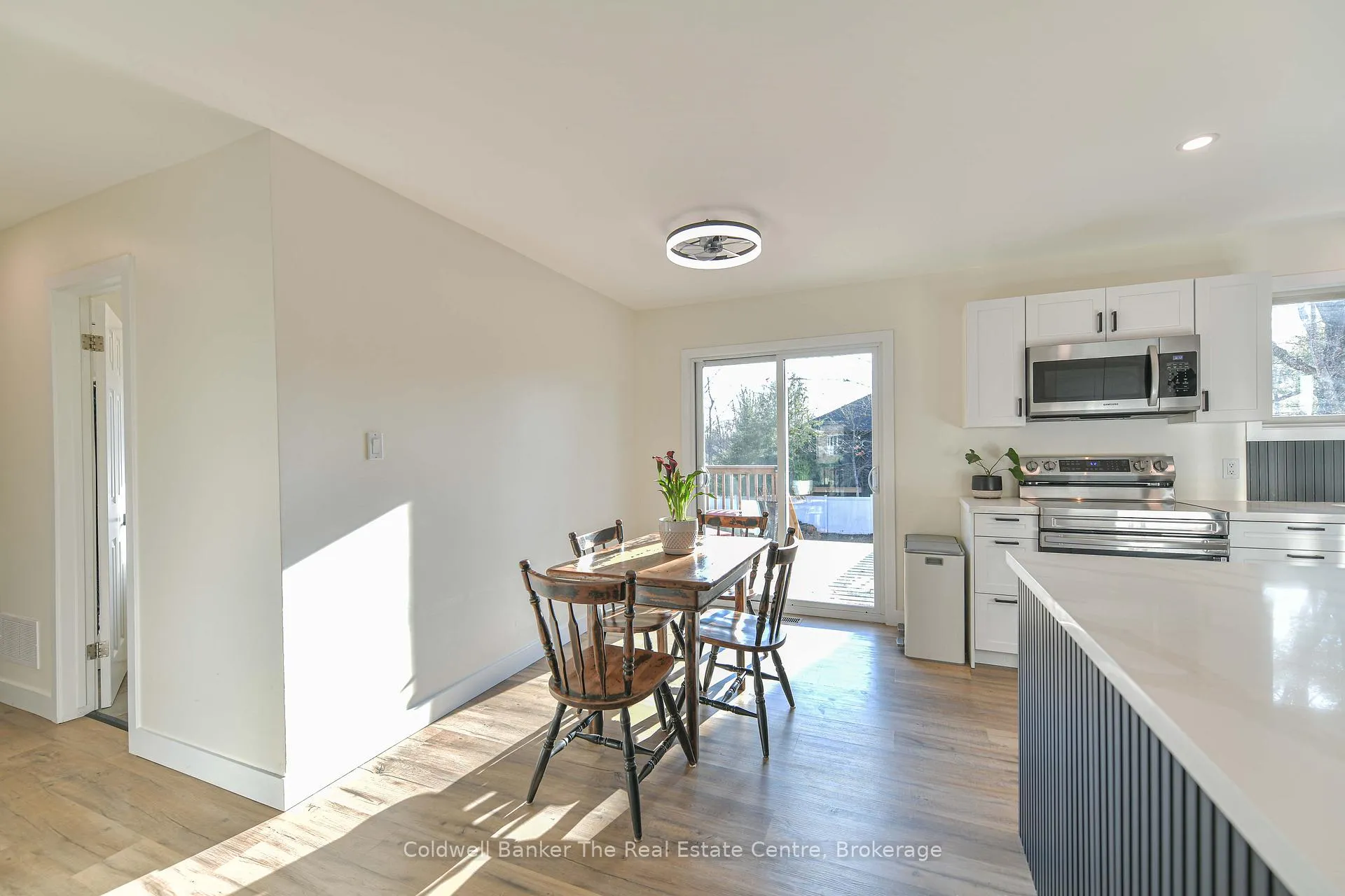 Photo 7 of 355 Louise Street, Gravenhurst, Muskoka (S) — HOMEH