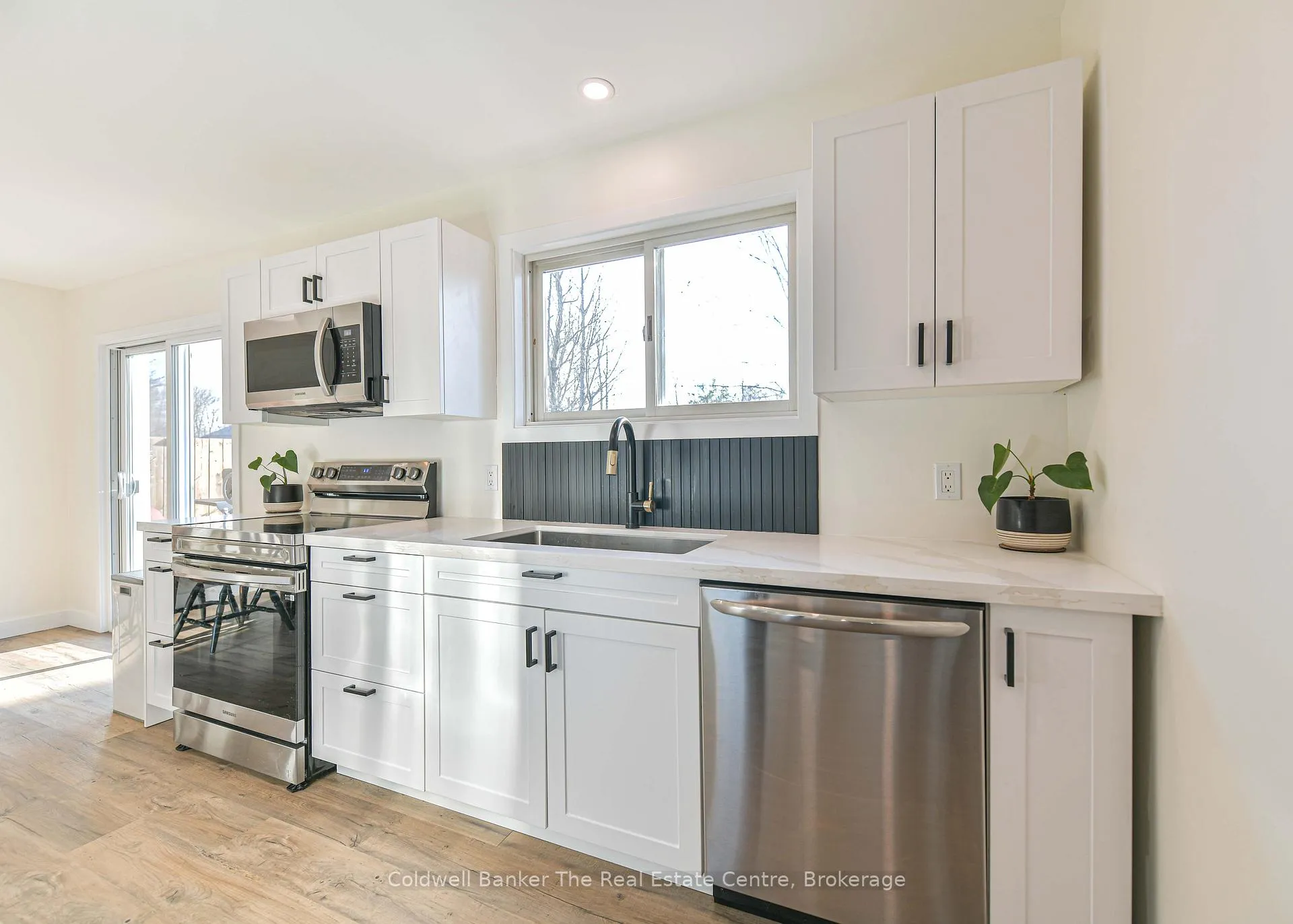 Photo 13 of 355 Louise Street, Gravenhurst, Muskoka (S) — HOMEH