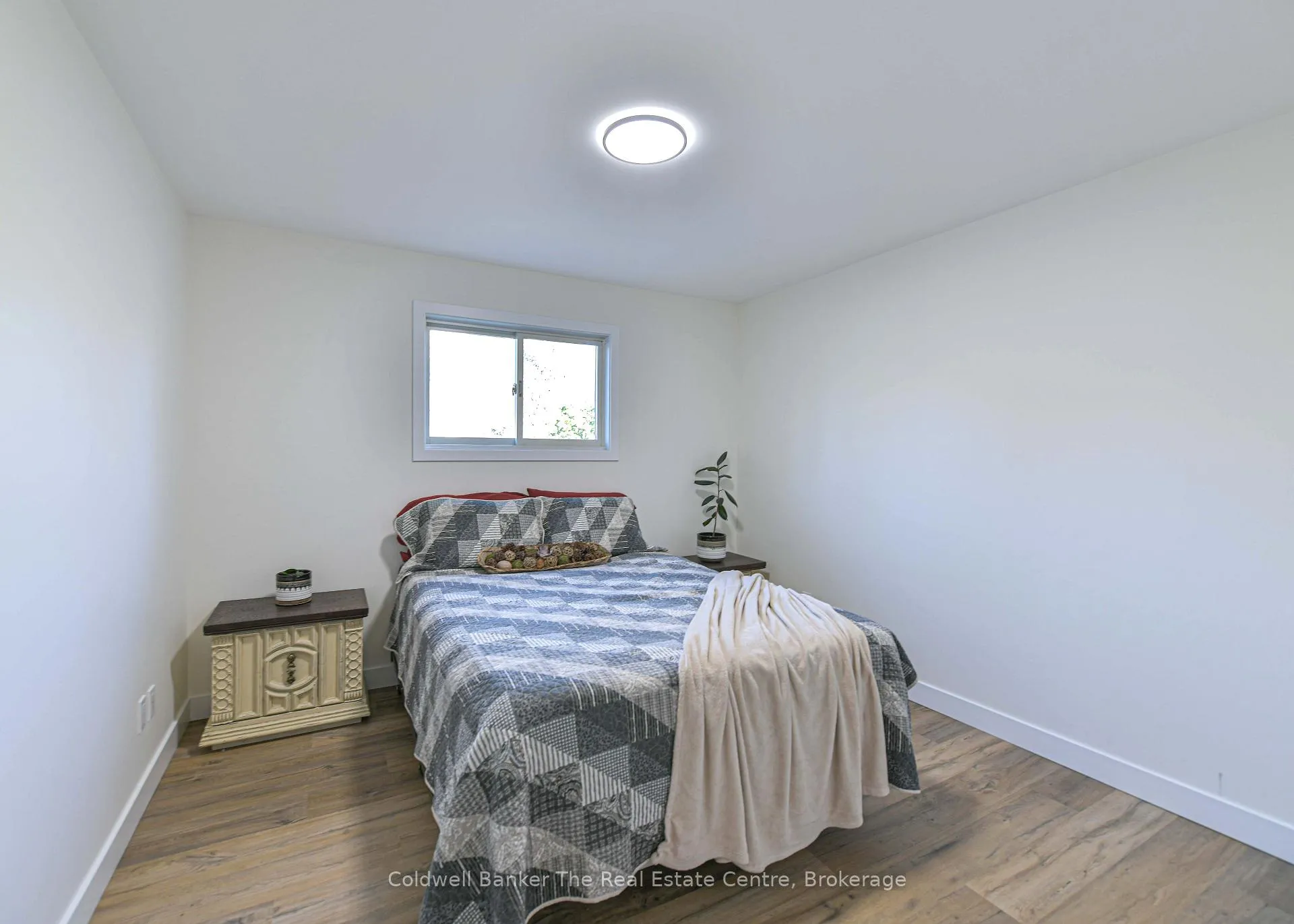 Photo 20 of 355 Louise Street, Gravenhurst, Muskoka (S) — HOMEH