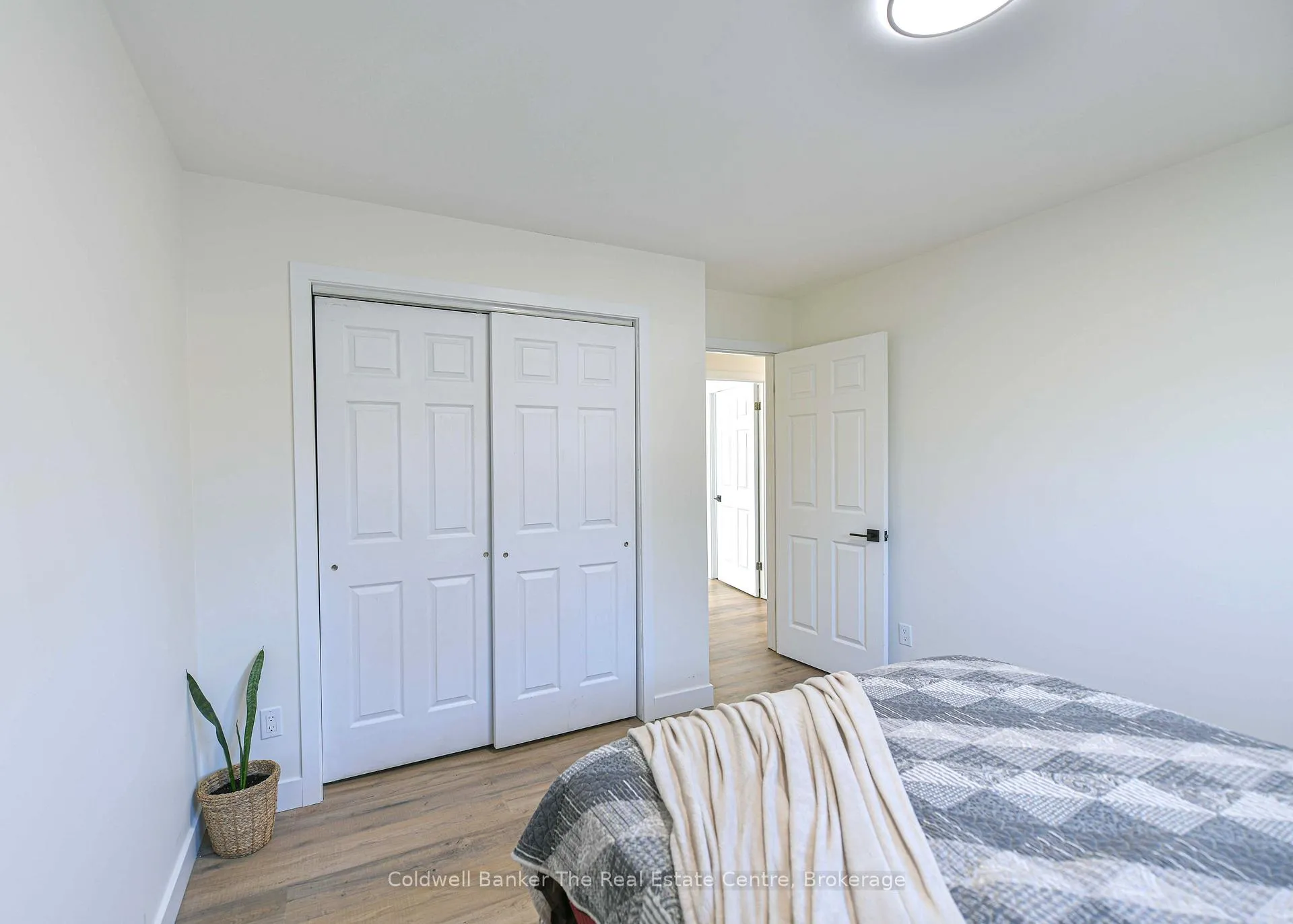 Photo 21 of 355 Louise Street, Gravenhurst, Muskoka (S) — HOMEH