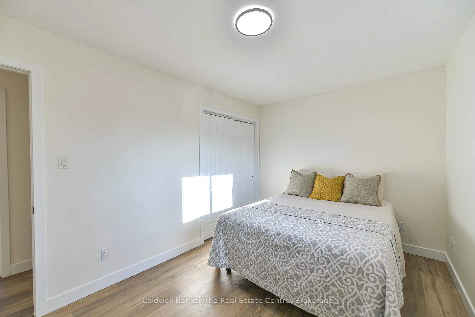 Photo 24 of 355 Louise Street, Gravenhurst, Muskoka (S) — HOMEH
