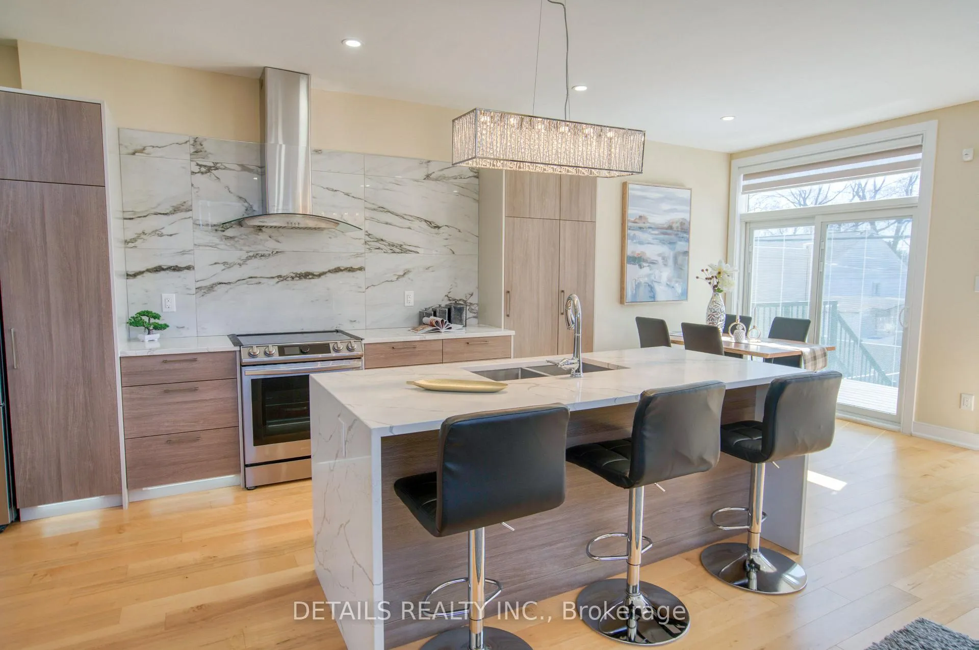 Photo 11 of 992 Baseline Road E, Ottawa, City View/Skyline/Fisher Heights/Parkwood Hills — HOMEH