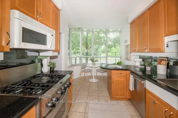 Photo 1 of Unit 117, 9 Boardwalk Drive, Toronto, The Beaches — HOMEH