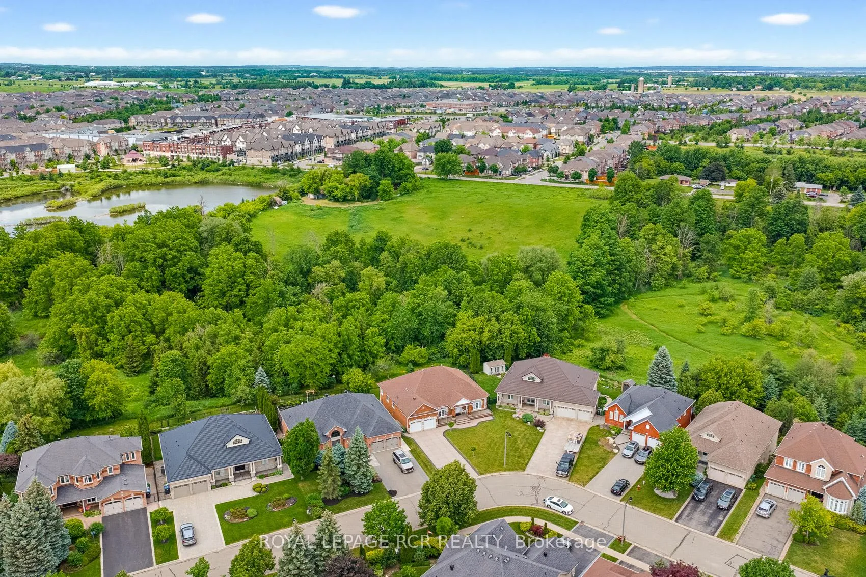 Photo 3 of 31 Kirkwood Crescent, Caledon, Rural Caledon — HOMEH