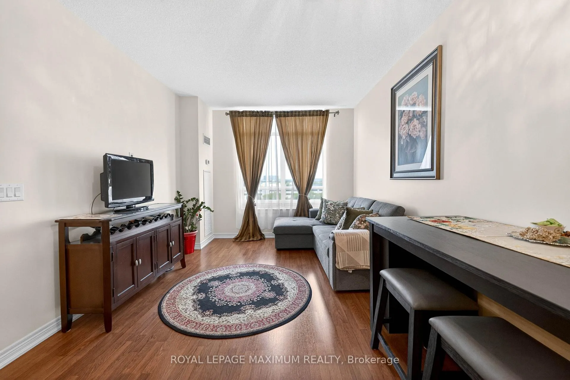Photo 13 of Unit 914, 9245 Jane Street, Vaughan, Maple — HOMEH