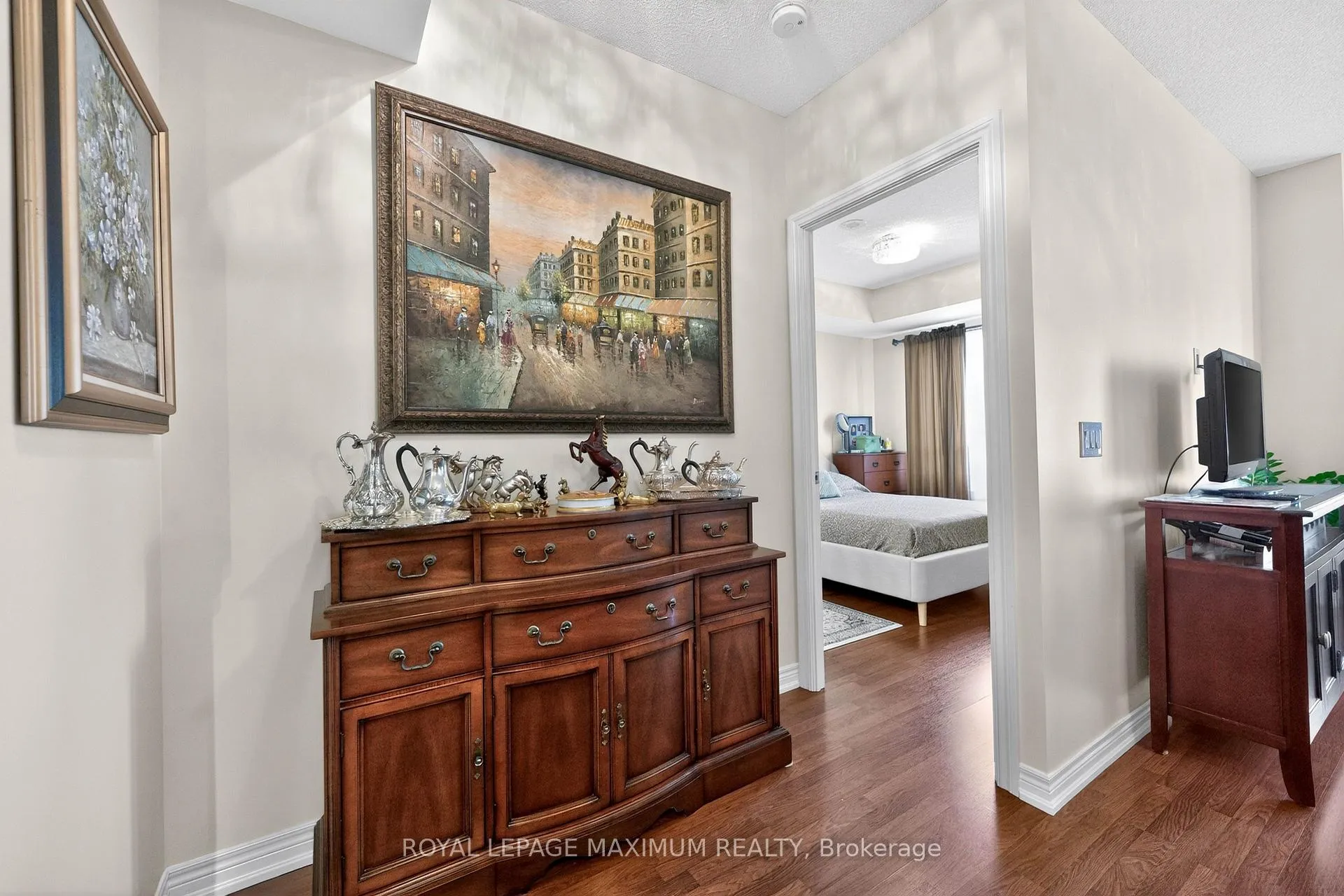 Photo 23 of Unit 914, 9245 Jane Street, Vaughan, Maple — HOMEH