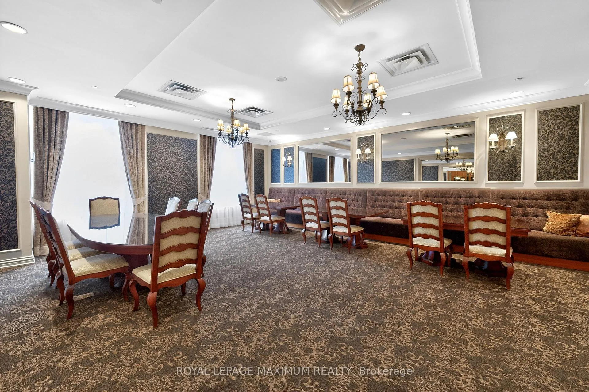 Photo 32 of Unit 914, 9245 Jane Street, Vaughan, Maple — HOMEH