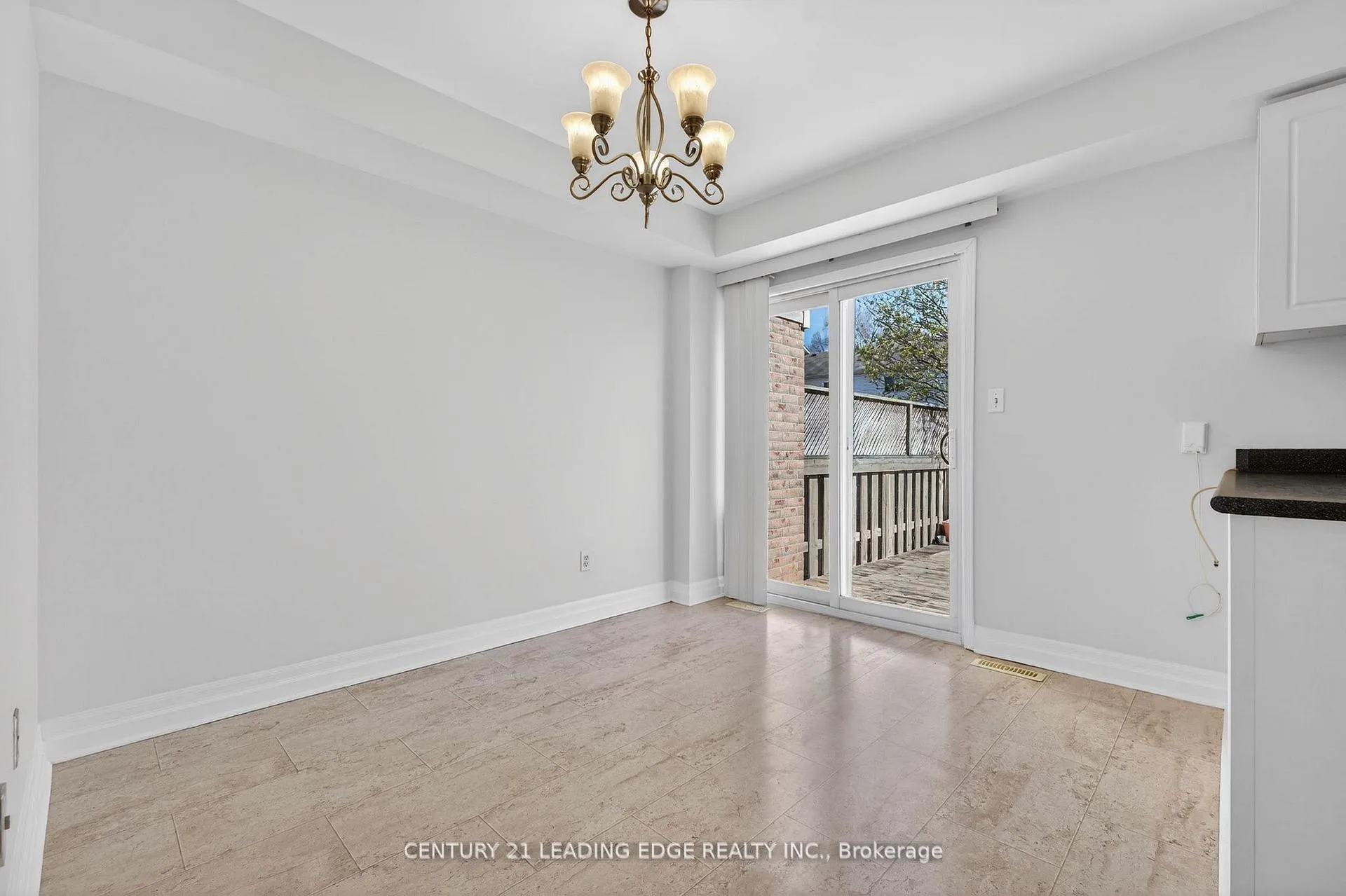 Photo 13 of 51 Alexis Way, Whitby, Williamsburg — HOMEH