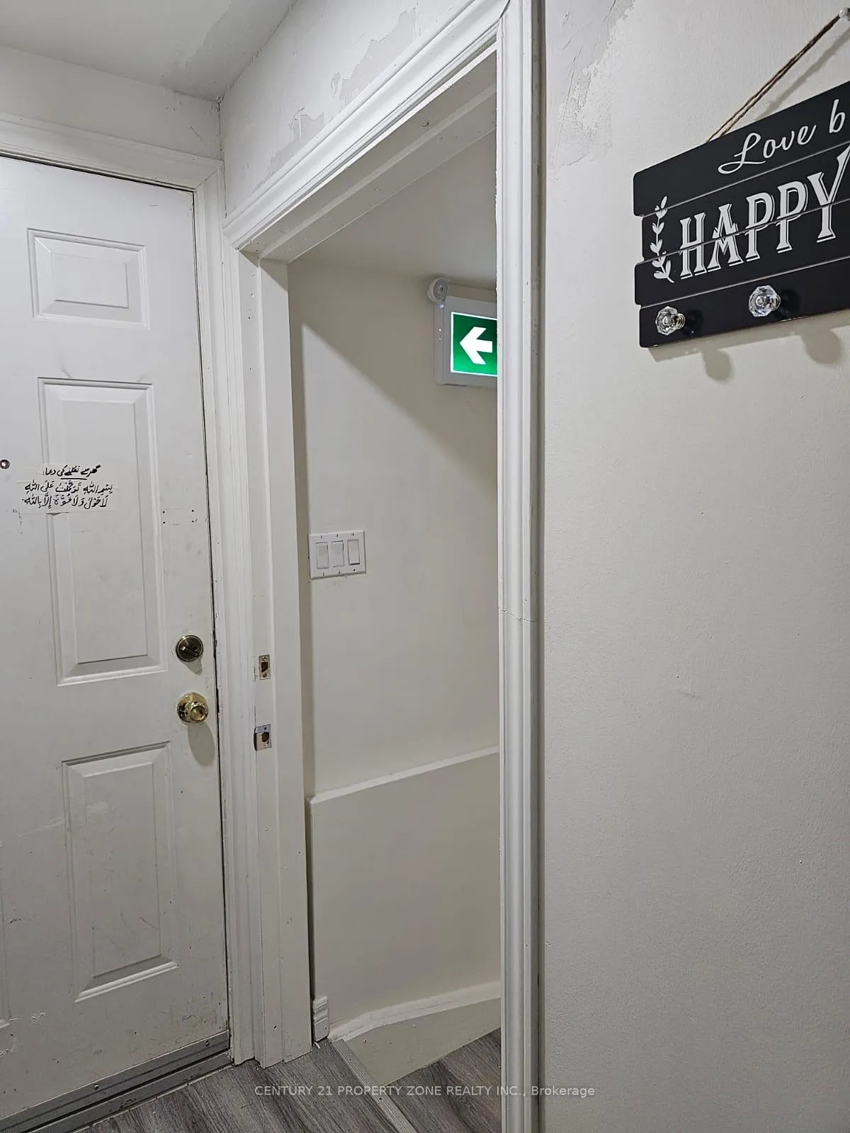 Photo 12 of 11 Chalkfarm Crescent, Brampton, Northwest Sandalwood Parkway — HOMEH