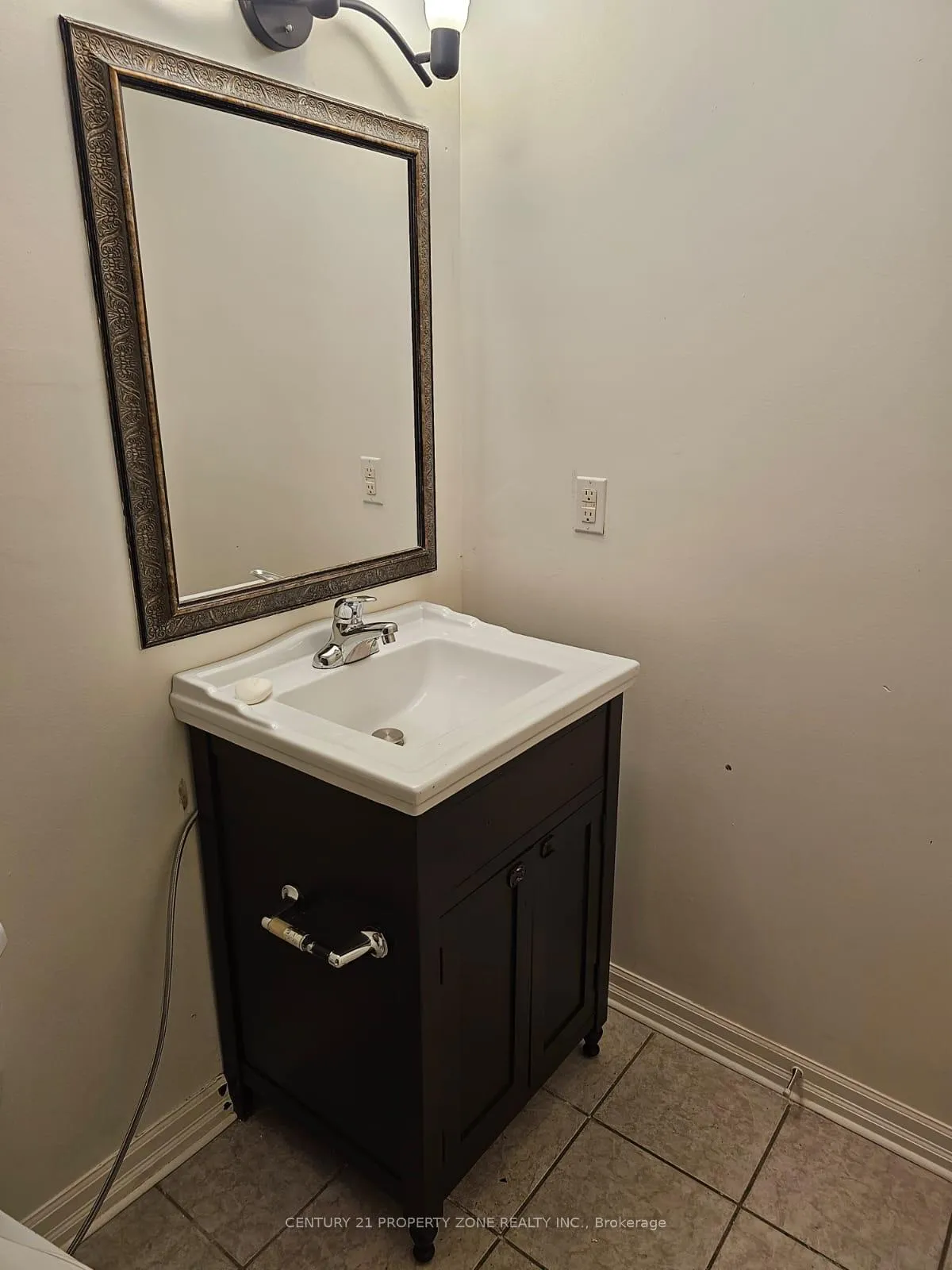 Photo 13 of 11 Chalkfarm Crescent, Brampton, Northwest Sandalwood Parkway — HOMEH