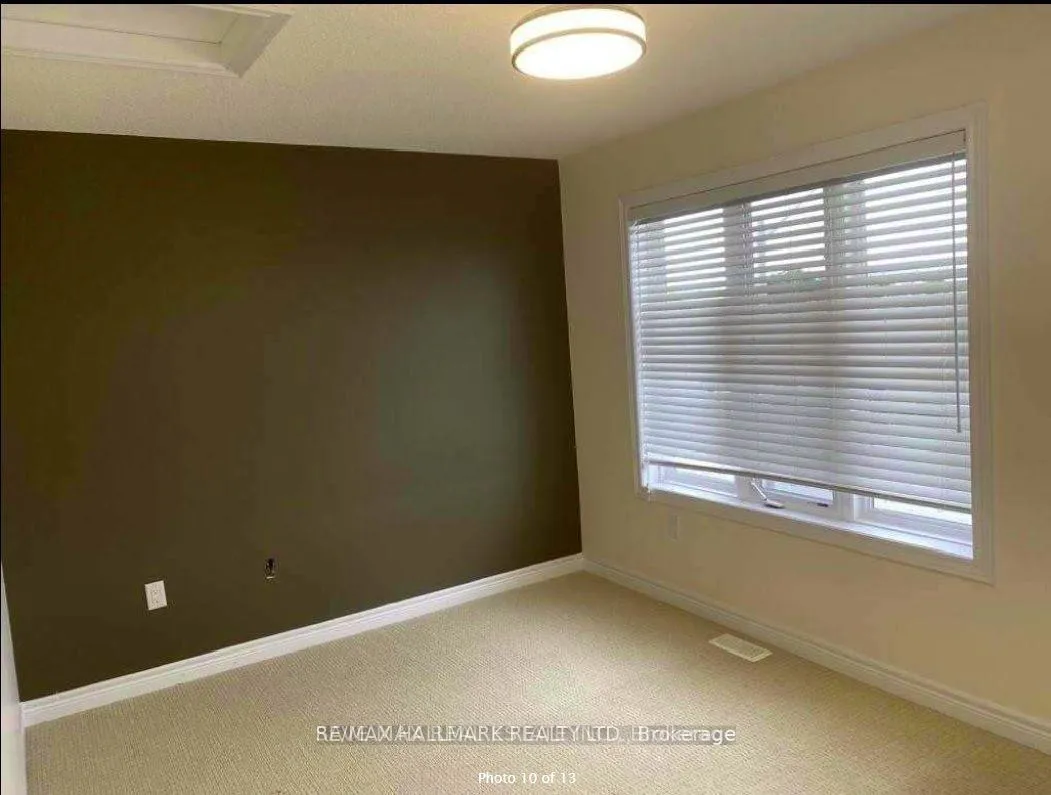 Photo 11 of 4141 Palermo Common, Burlington, Shoreacres — HOMEH