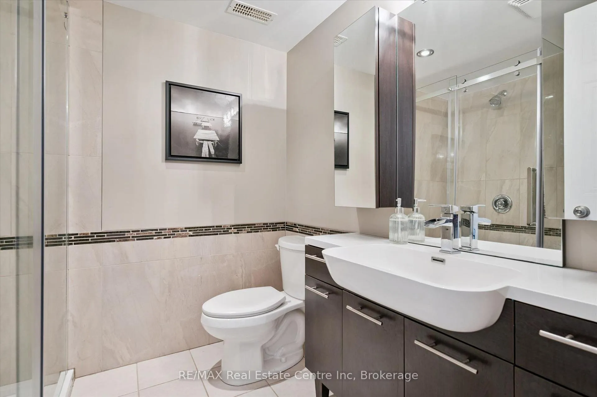 Photo 13 of 325 Tait Crescent, Centre Wellington, Fergus — HOMEH