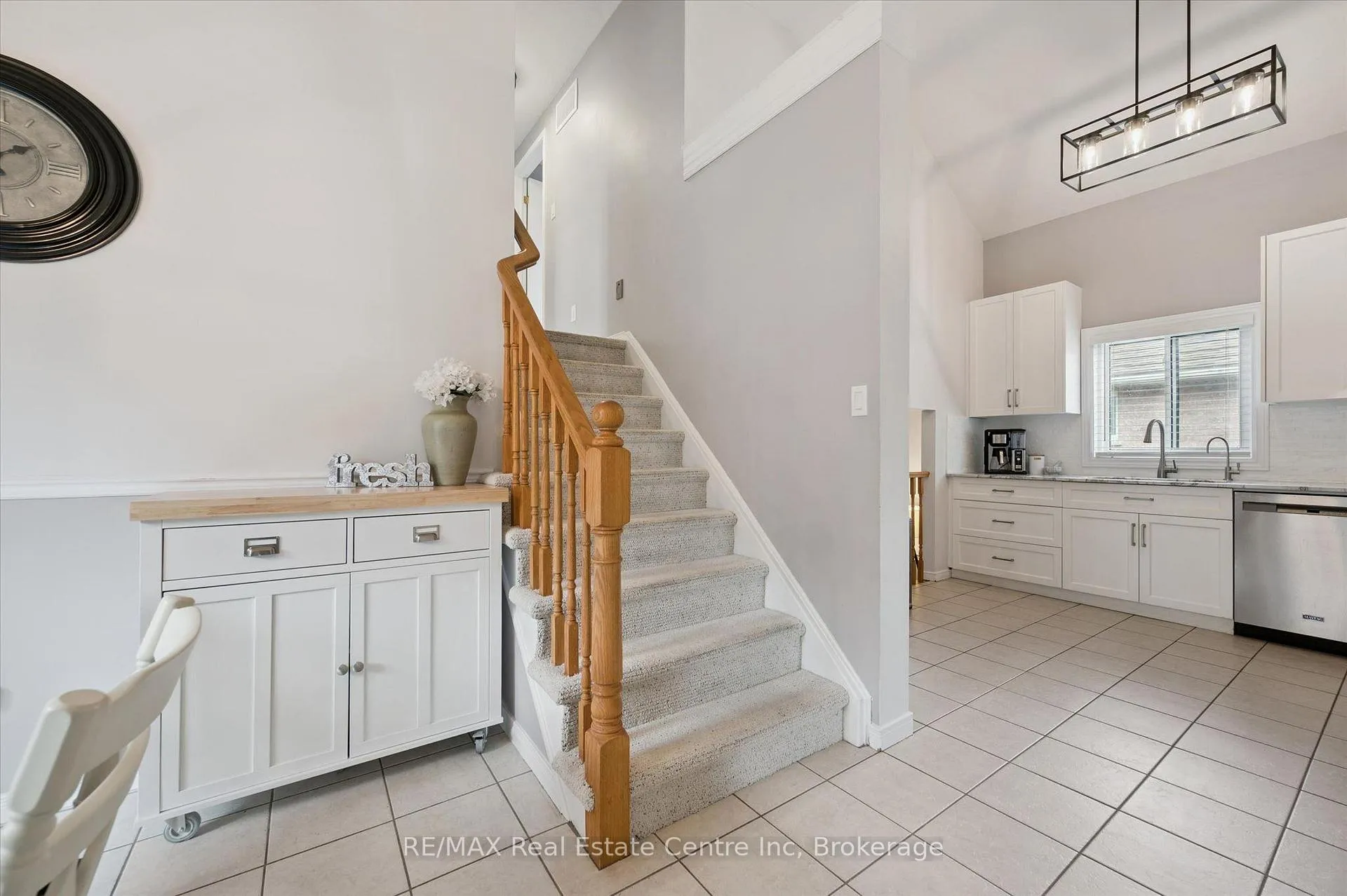 Photo 15 of 325 Tait Crescent, Centre Wellington, Fergus — HOMEH