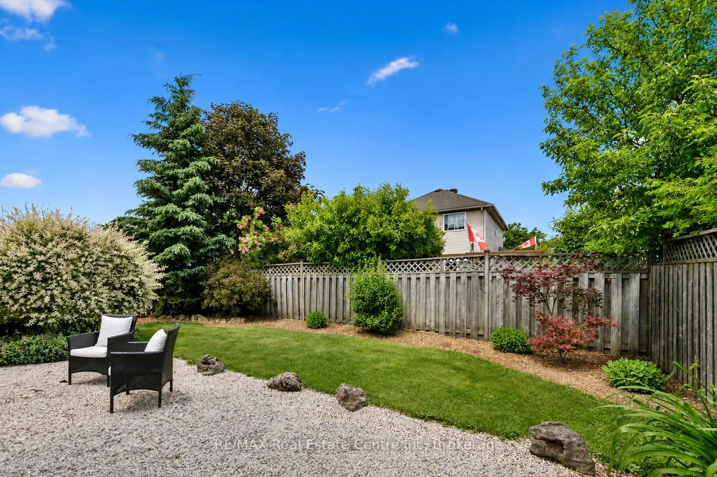 Photo 20 of 325 Tait Crescent, Centre Wellington, Fergus — HOMEH