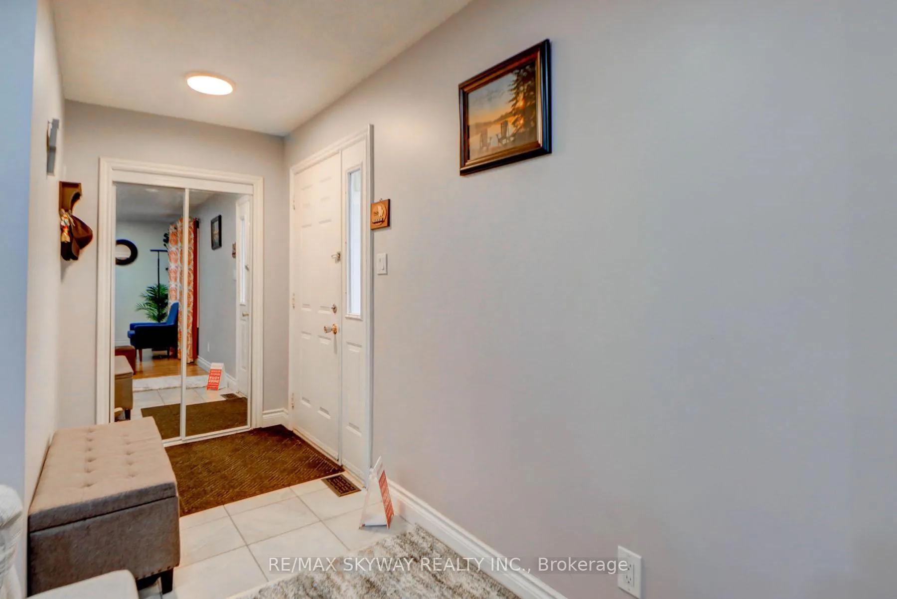 Photo 3 of 282B Brock Street W, Uxbridge — HOMEH