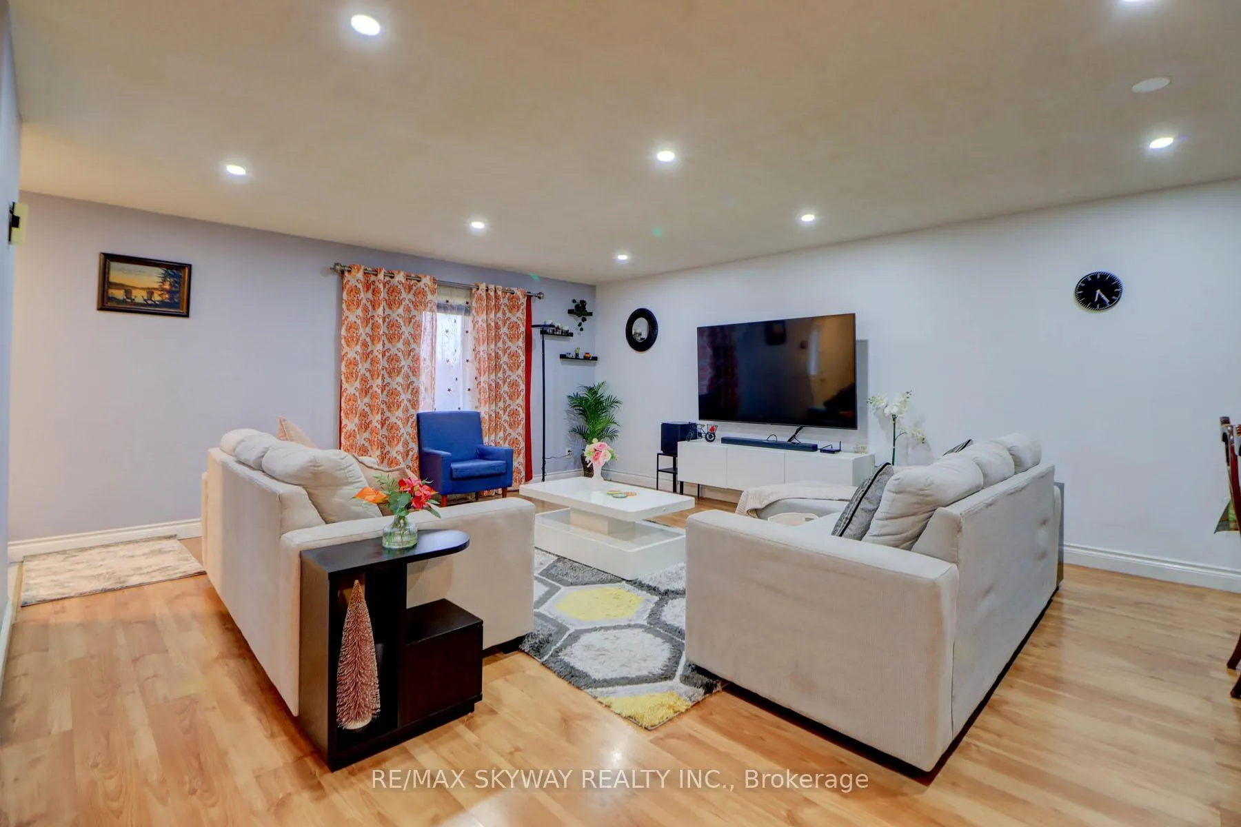 Photo 4 of 282B Brock Street W, Uxbridge — HOMEH