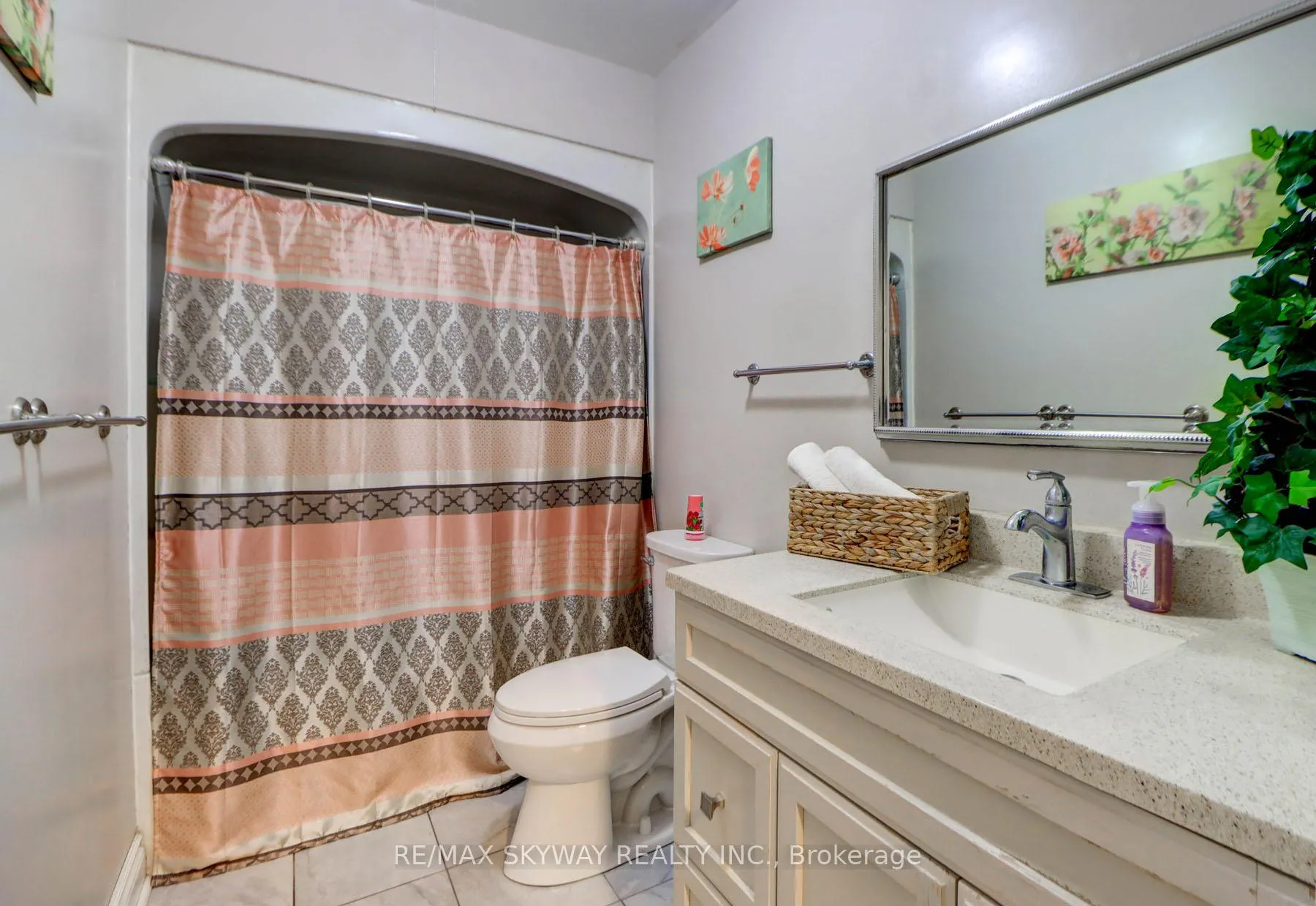 Photo 14 of 282B Brock Street W, Uxbridge — HOMEH