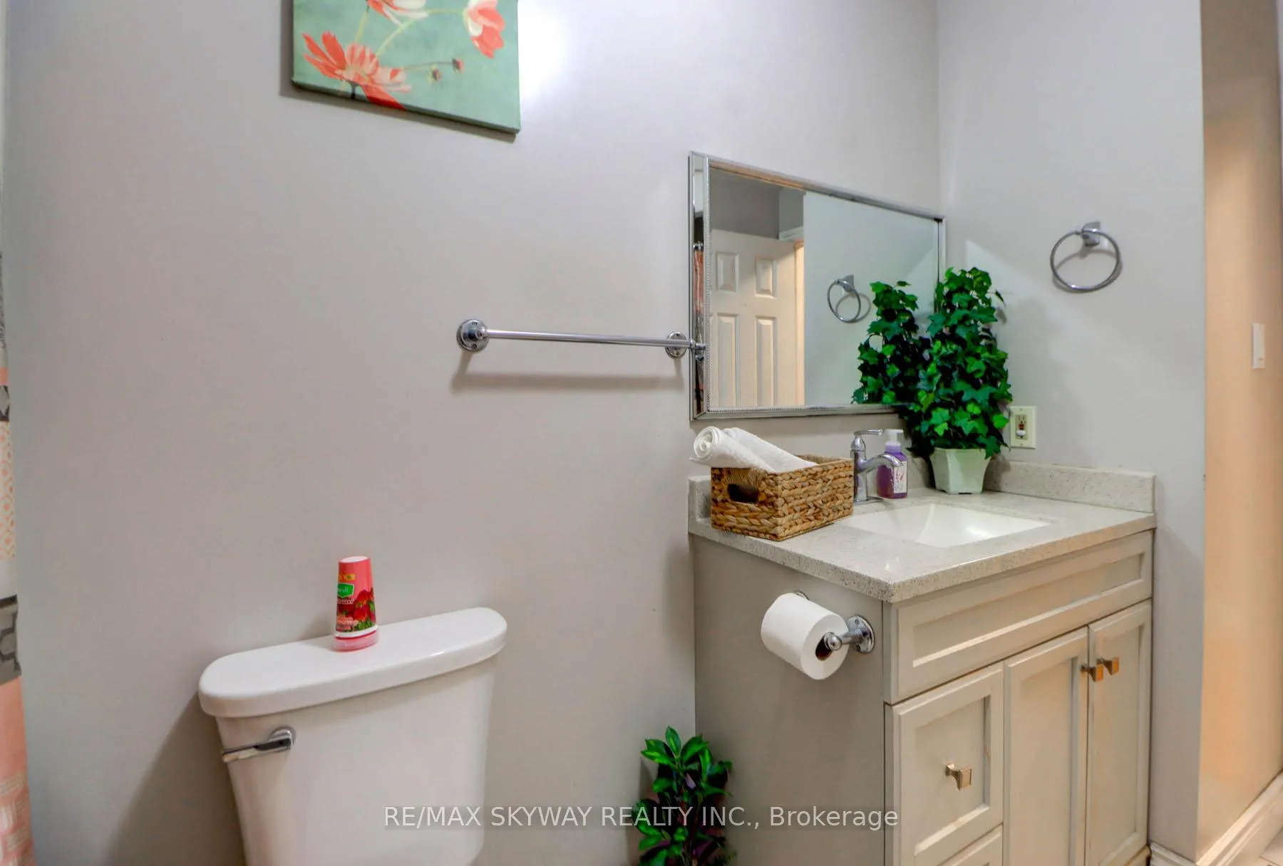 Photo 15 of 282B Brock Street W, Uxbridge — HOMEH