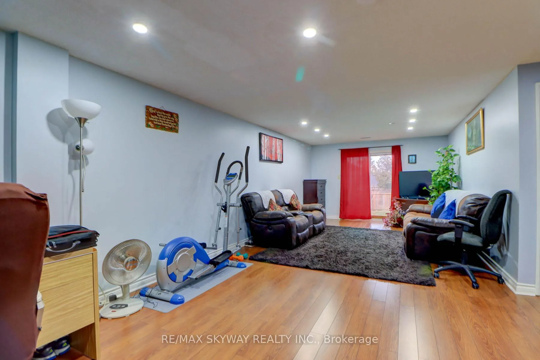 Photo 21 of 282B Brock Street W, Uxbridge — HOMEH