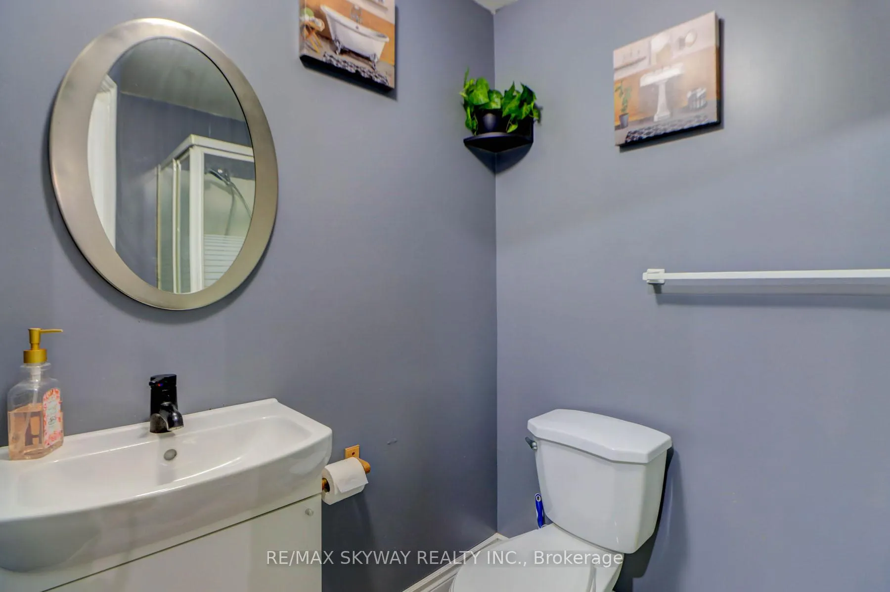 Photo 24 of 282B Brock Street W, Uxbridge — HOMEH