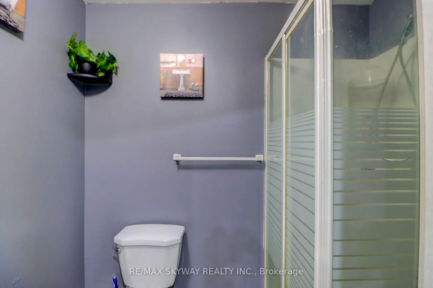Photo 25 of 282B Brock Street W, Uxbridge — HOMEH