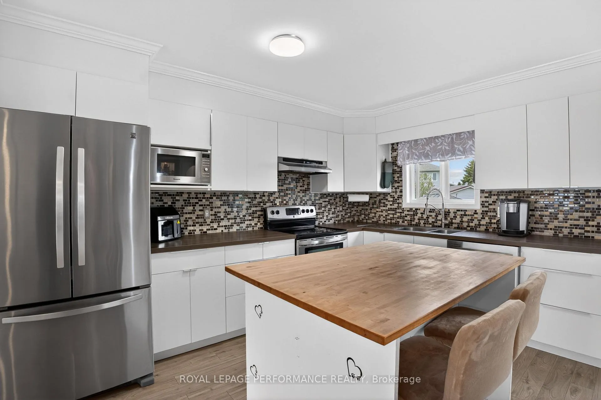 Photo 7 of 68 Lafleche Boulevard, Casselman, Casselman — HOMEH