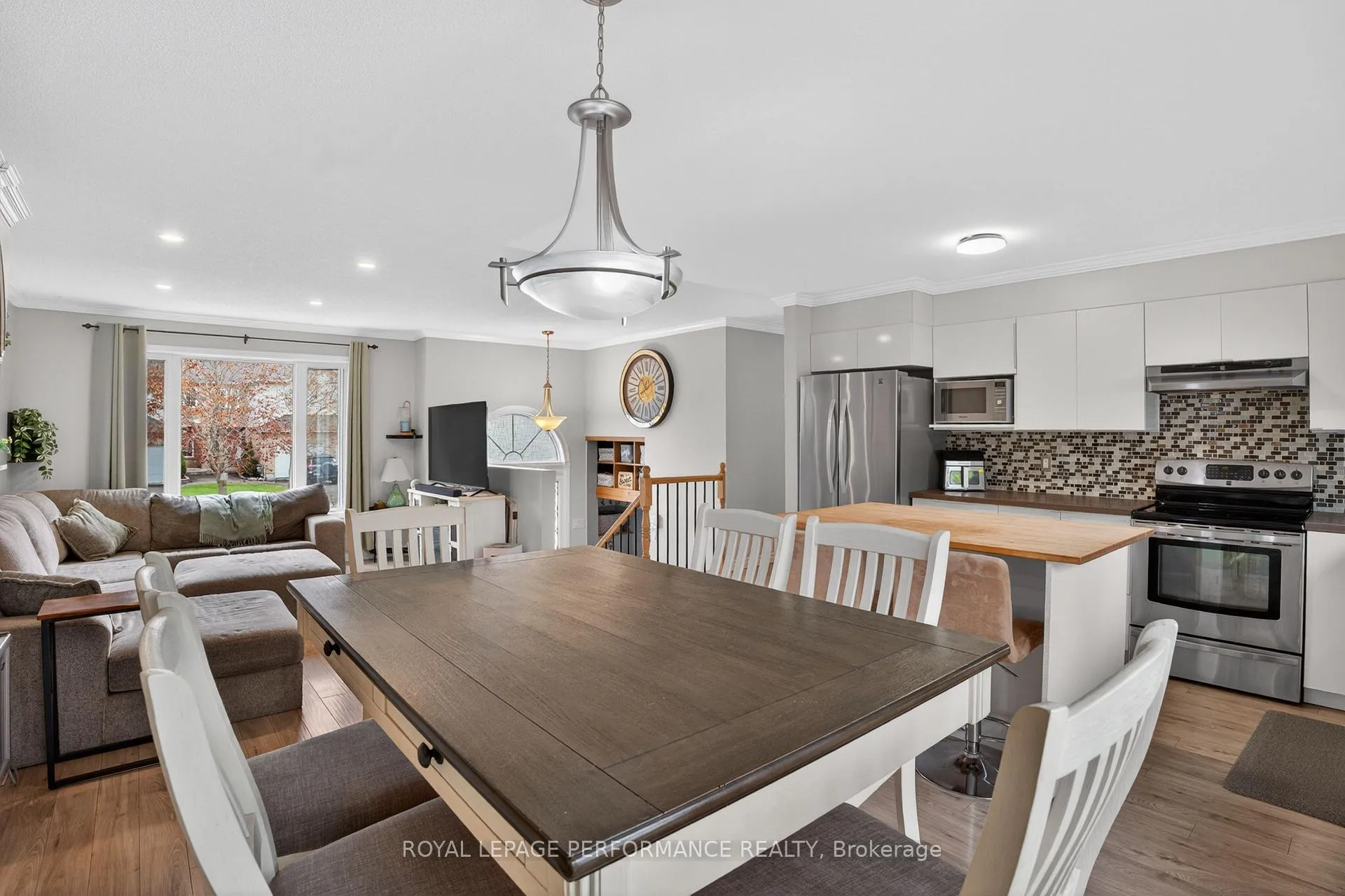 Photo 10 of 68 Lafleche Boulevard, Casselman, Casselman — HOMEH