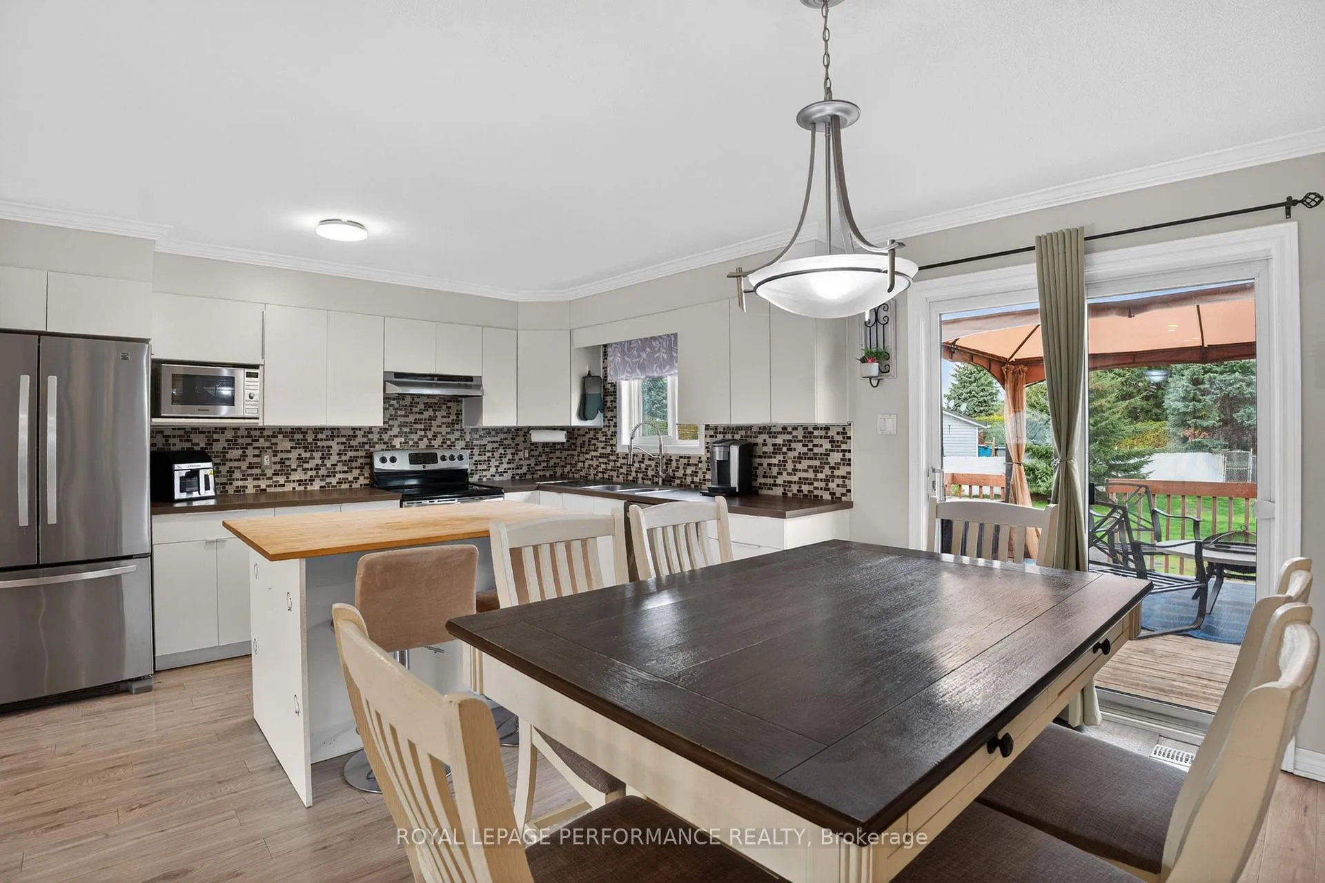 Photo 11 of 68 Lafleche Boulevard, Casselman, Casselman — HOMEH