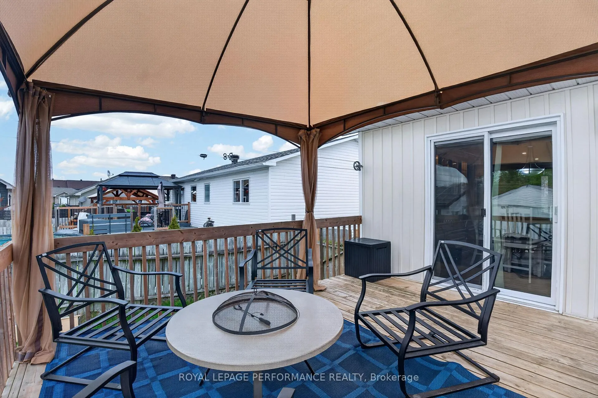 Photo 37 of 68 Lafleche Boulevard, Casselman, Casselman — HOMEH