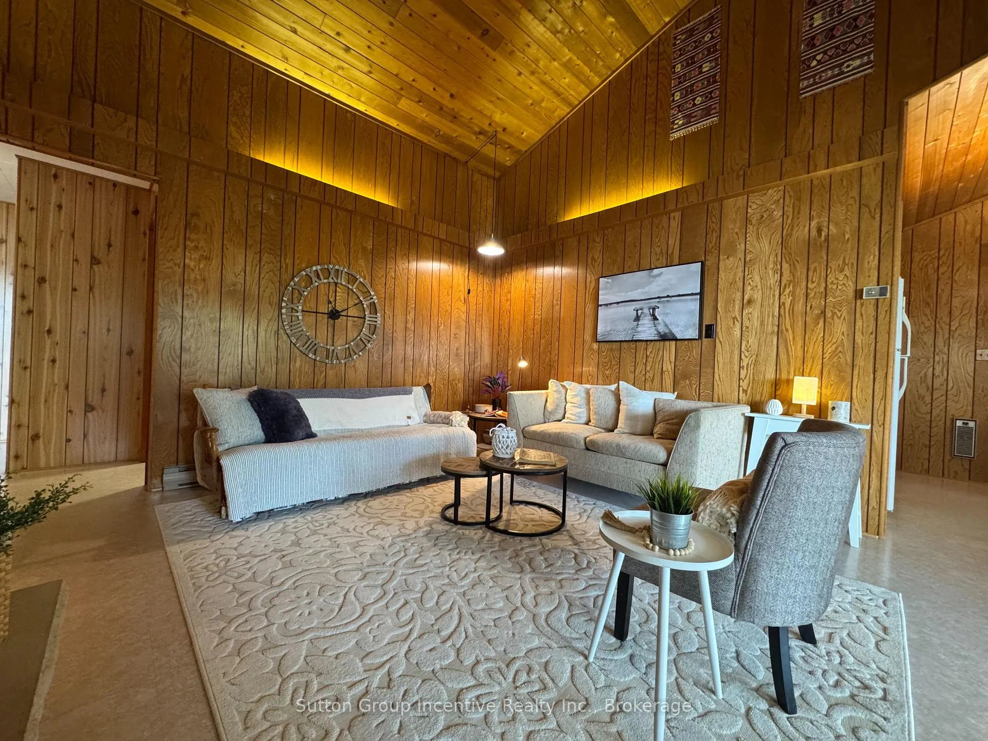 Photo 9 of 1017 Goldfinch Court, Gravenhurst, Morrison — HOMEH