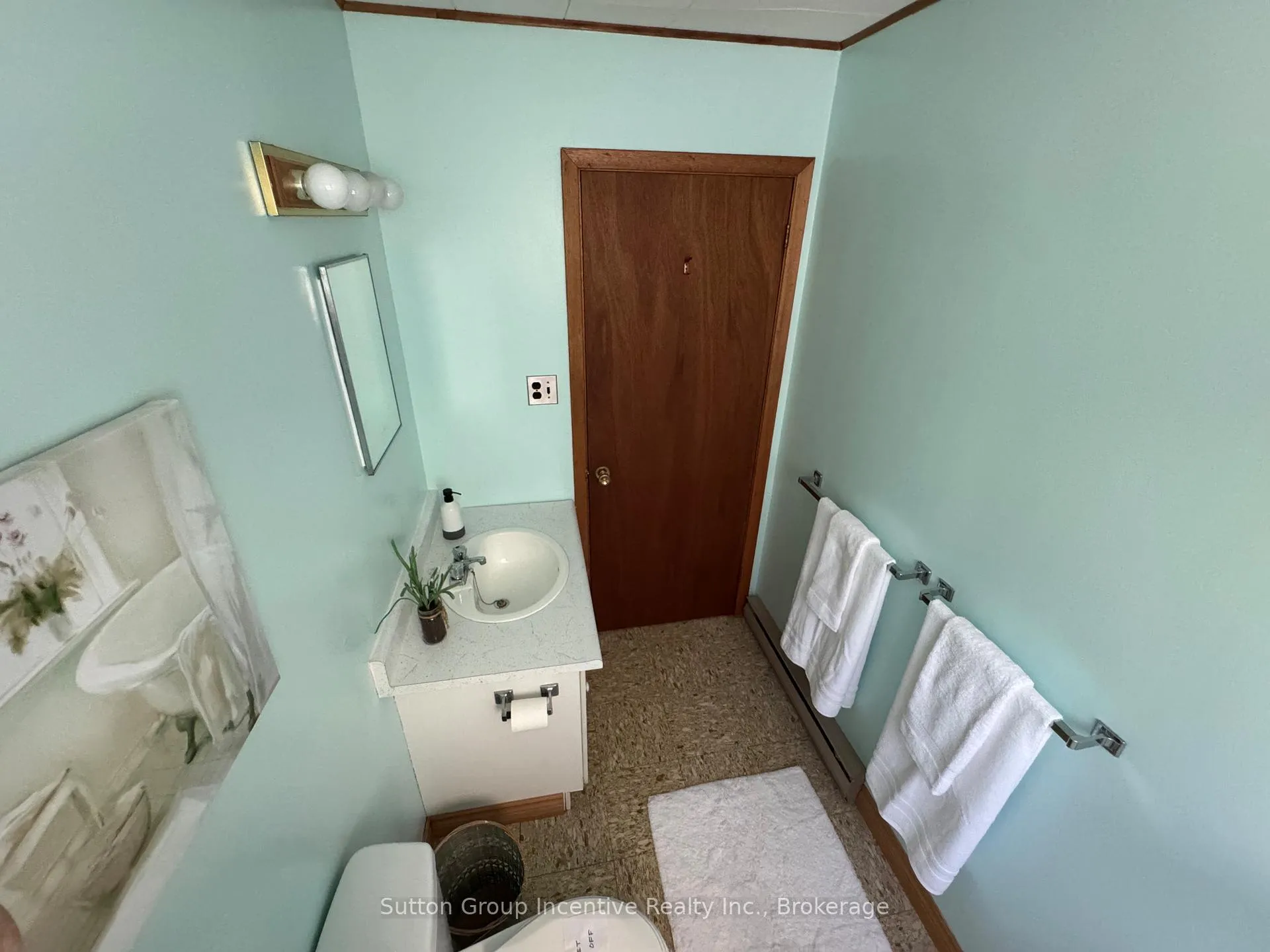 Photo 14 of 1017 Goldfinch Court, Gravenhurst, Morrison — HOMEH