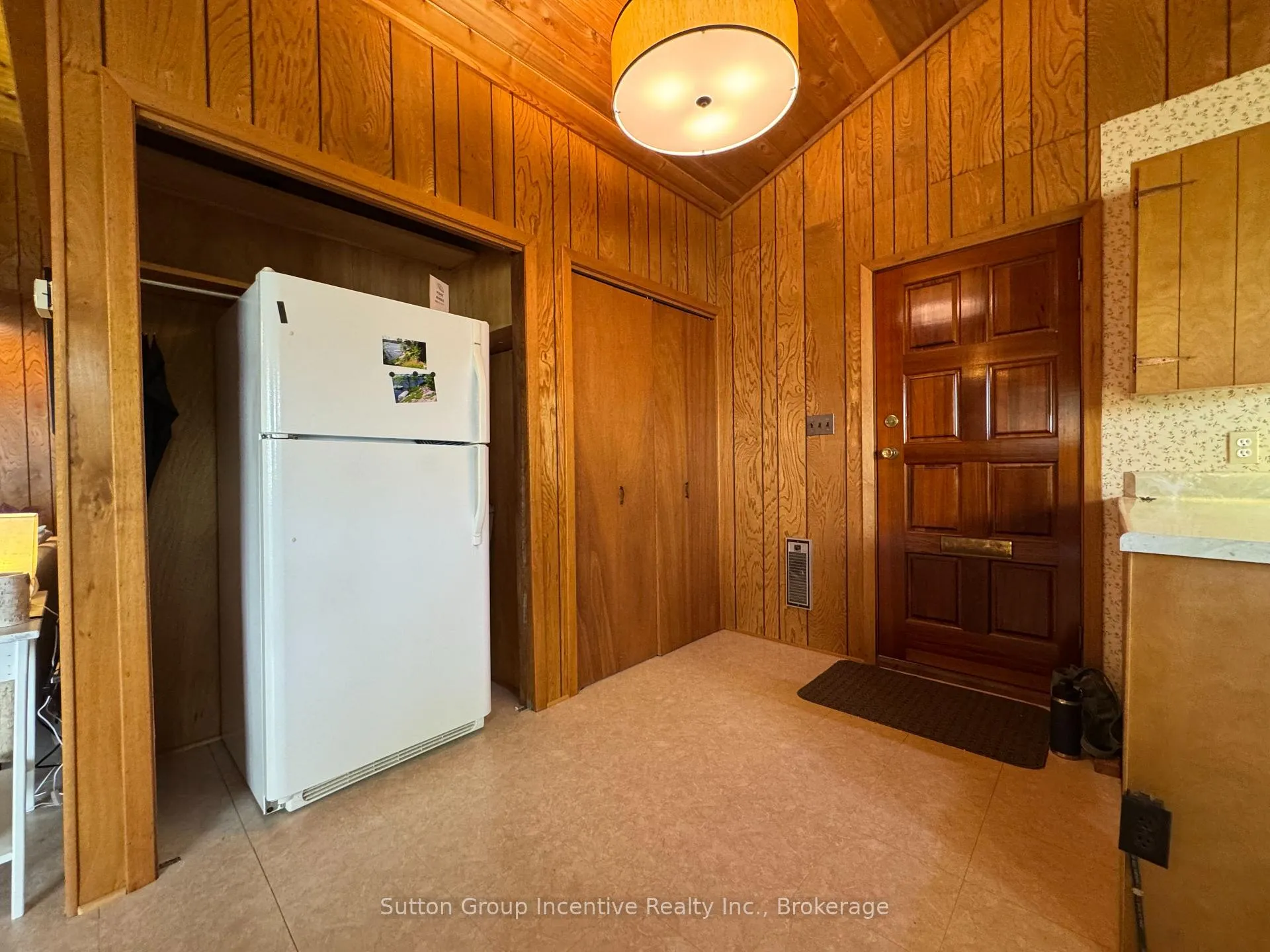 Photo 20 of 1017 Goldfinch Court, Gravenhurst, Morrison — HOMEH