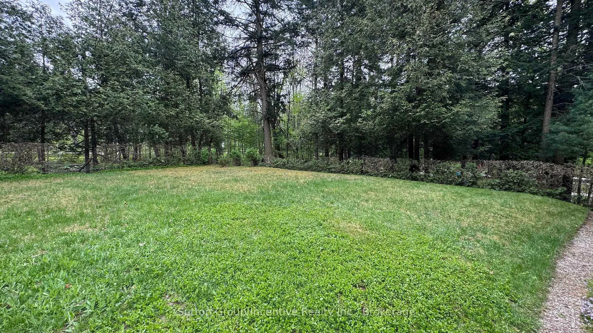 Photo 22 of 1017 Goldfinch Court, Gravenhurst, Morrison — HOMEH