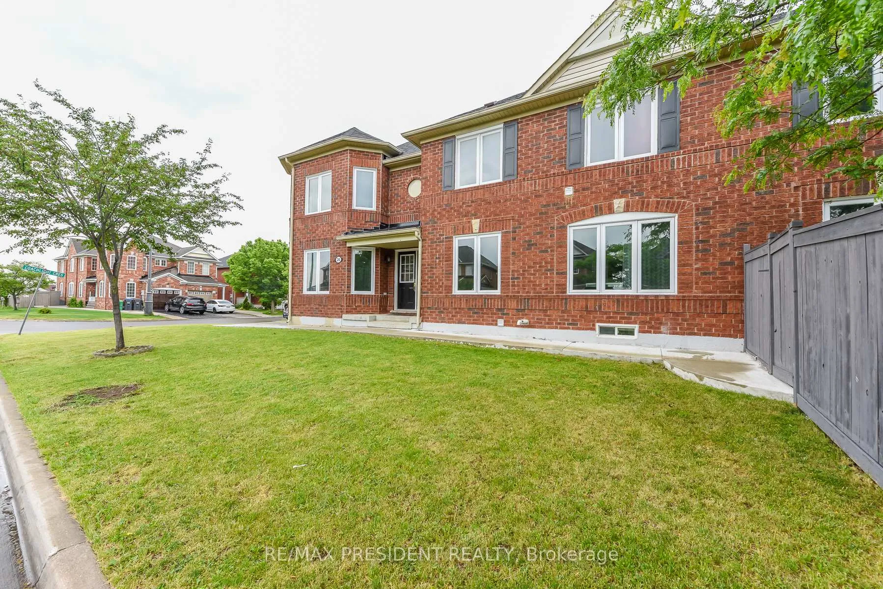 Photo 6 of 26 Levida Street, Brampton, Vales of Castlemore — HOMEH