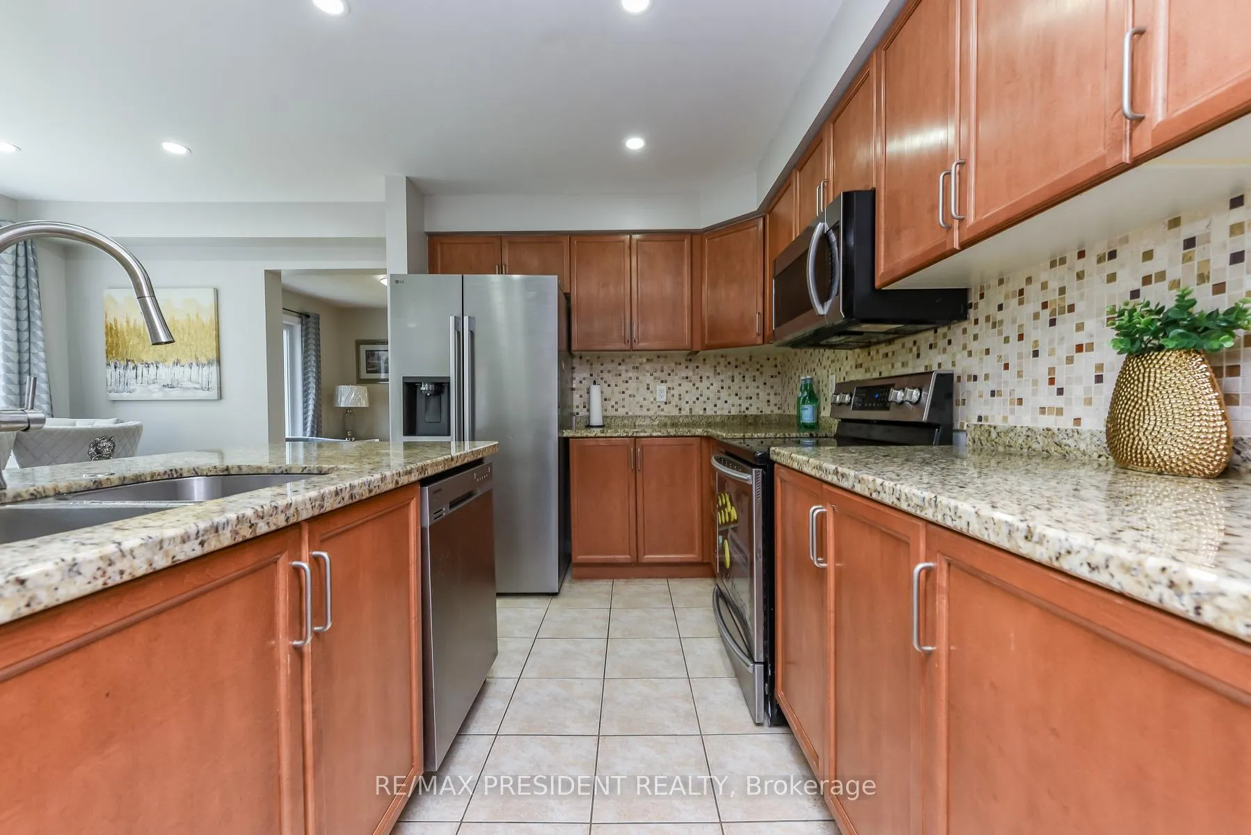 Photo 22 of 26 Levida Street, Brampton, Vales of Castlemore — HOMEH