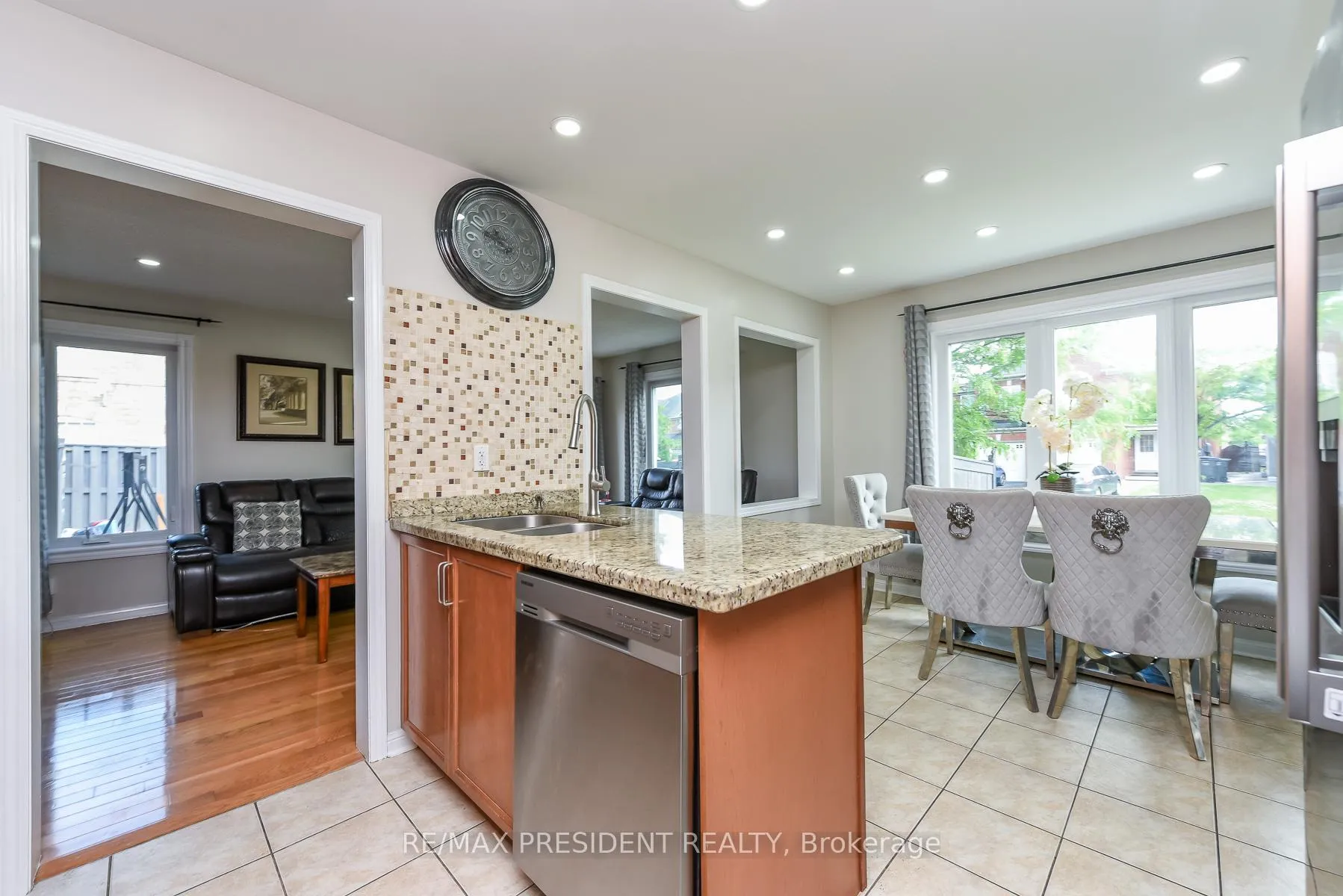 Photo 24 of 26 Levida Street, Brampton, Vales of Castlemore — HOMEH