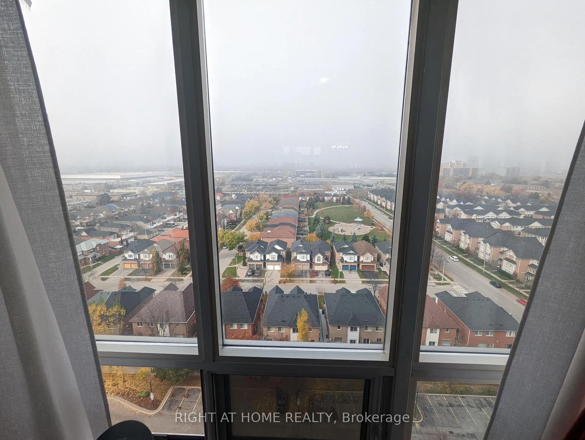 Photo 10 of Unit 1512, 8 Mondeo Drive, Scarborough, Dorset Park — HOMEH
