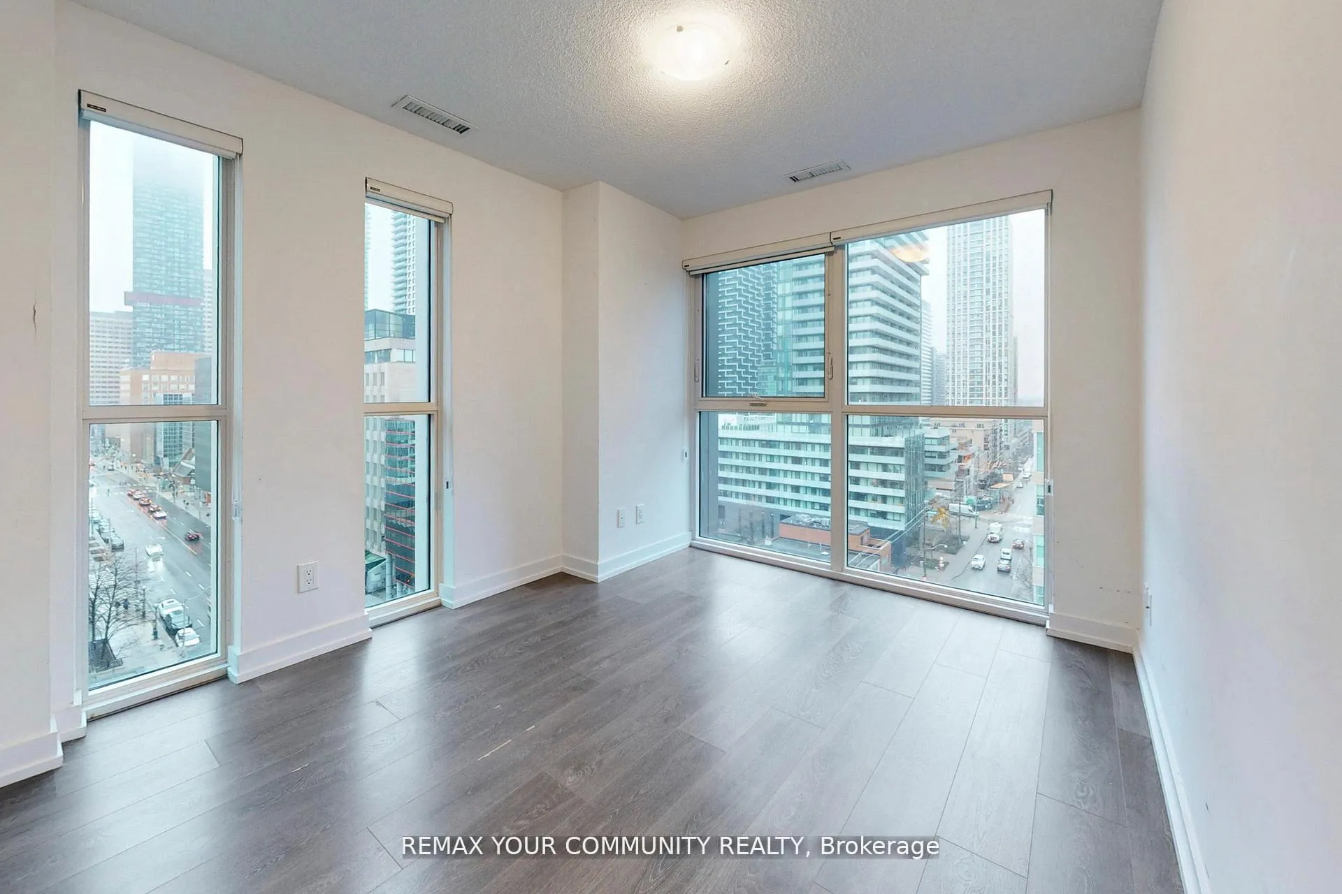 Photo 16 of Unit 1005, 125 Redpath Avenue, Toronto, Mount Pleasant East — HOMEH