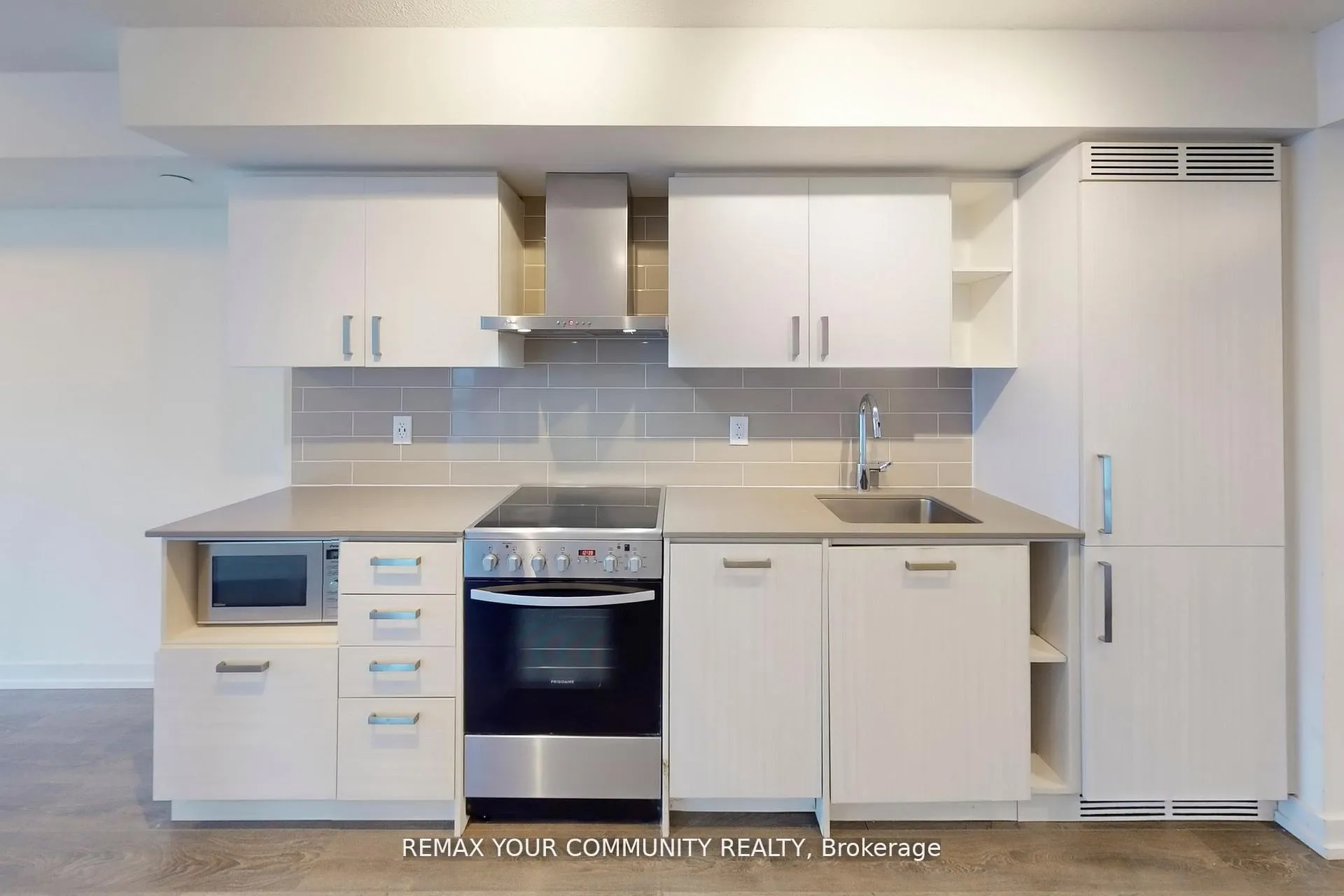 Photo 17 of Unit 1005, 125 Redpath Avenue, Toronto, Mount Pleasant East — HOMEH