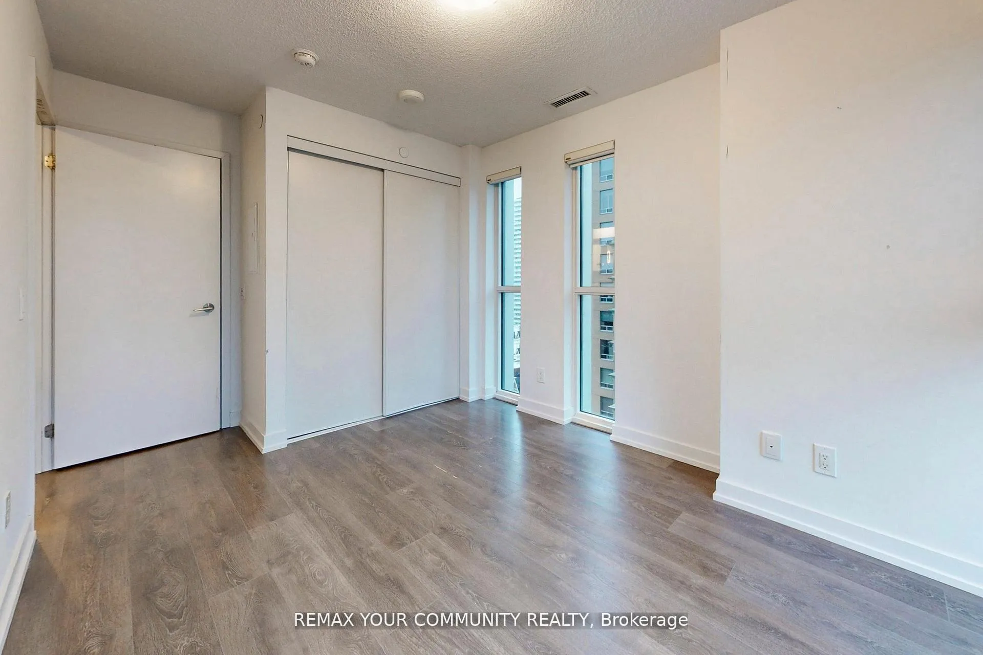 Photo 18 of Unit 1005, 125 Redpath Avenue, Toronto, Mount Pleasant East — HOMEH