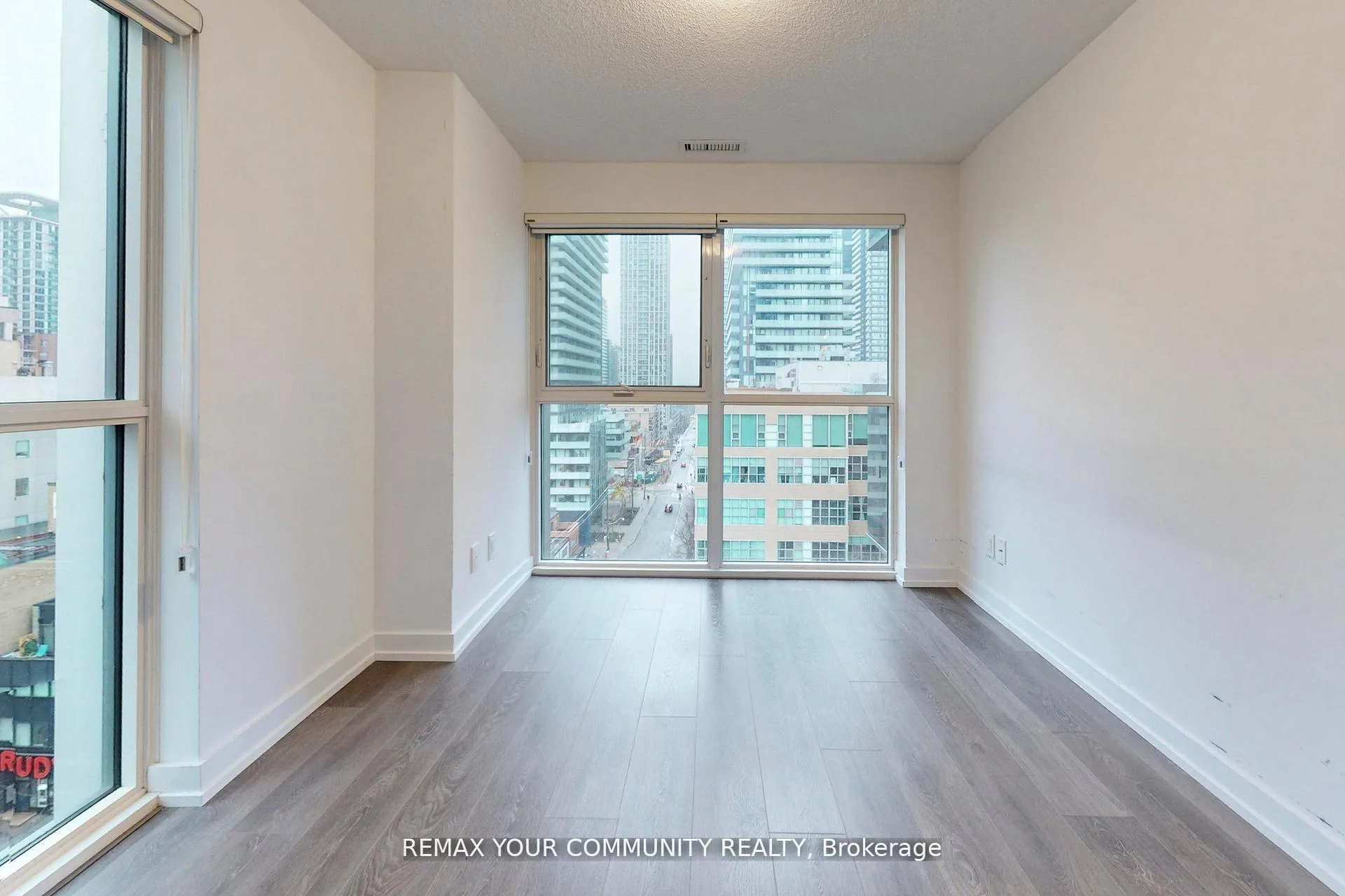 Photo 20 of Unit 1005, 125 Redpath Avenue, Toronto, Mount Pleasant East — HOMEH